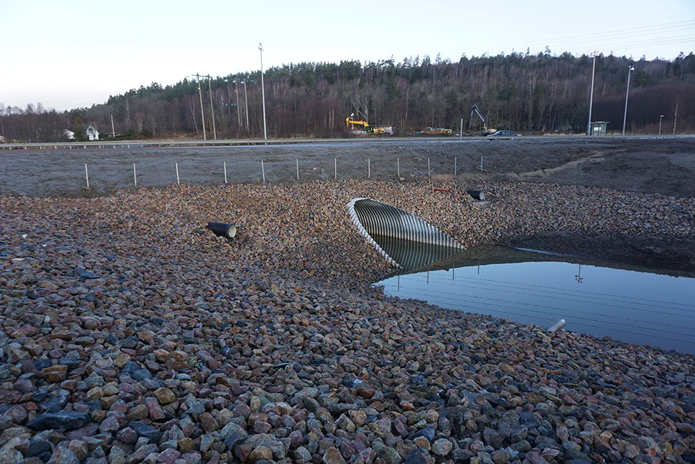 Utbyte av rörbro under väg 44 i Uddevalla. Trafikverket, 2016