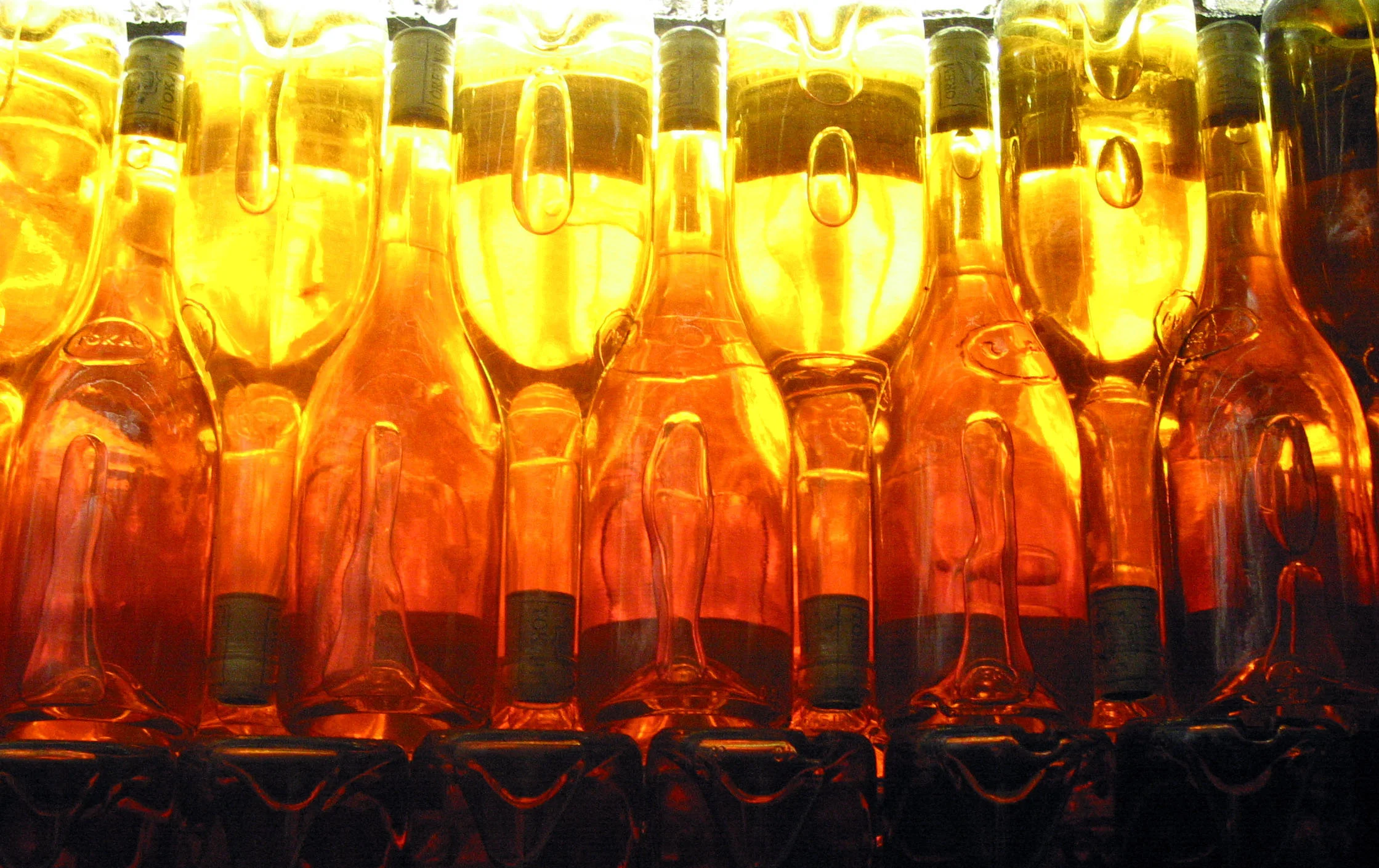 aszuwineglow005.jpg