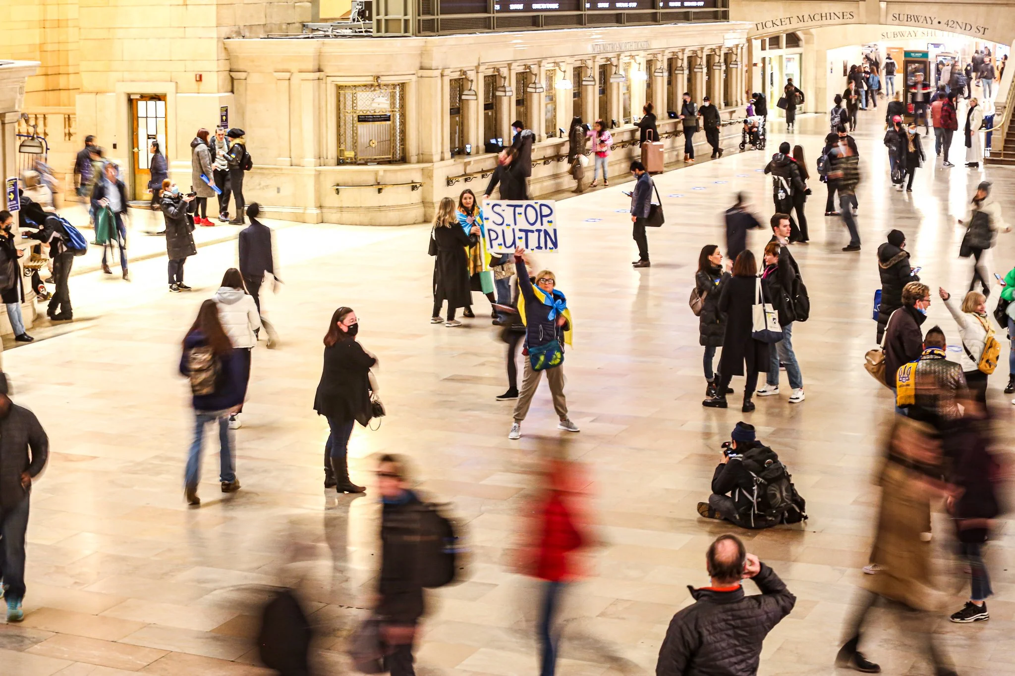 BO_GrandCentralUAMob_001063.jpg
