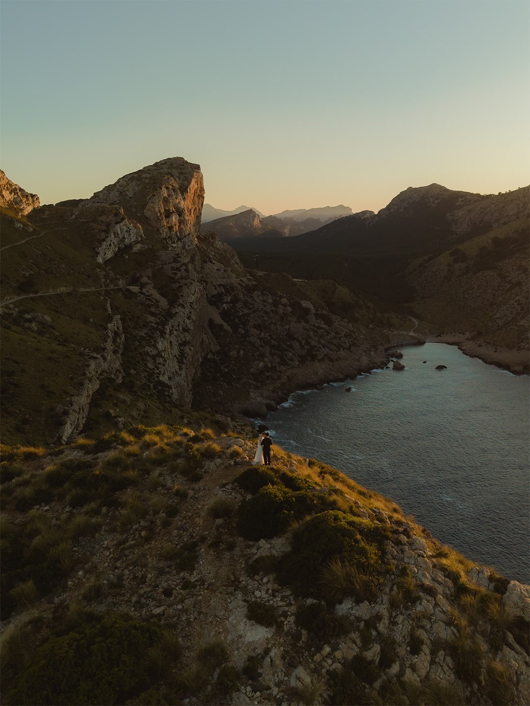 An intimate elopement in Mallorca.
Kathryn &amp; Andrew travelled from Arkansas to celebrate their wedding in one of the most beautiful corners of the Mediterranean.
The days leading up to their ceremony were just as meaningful as the ceremony itself