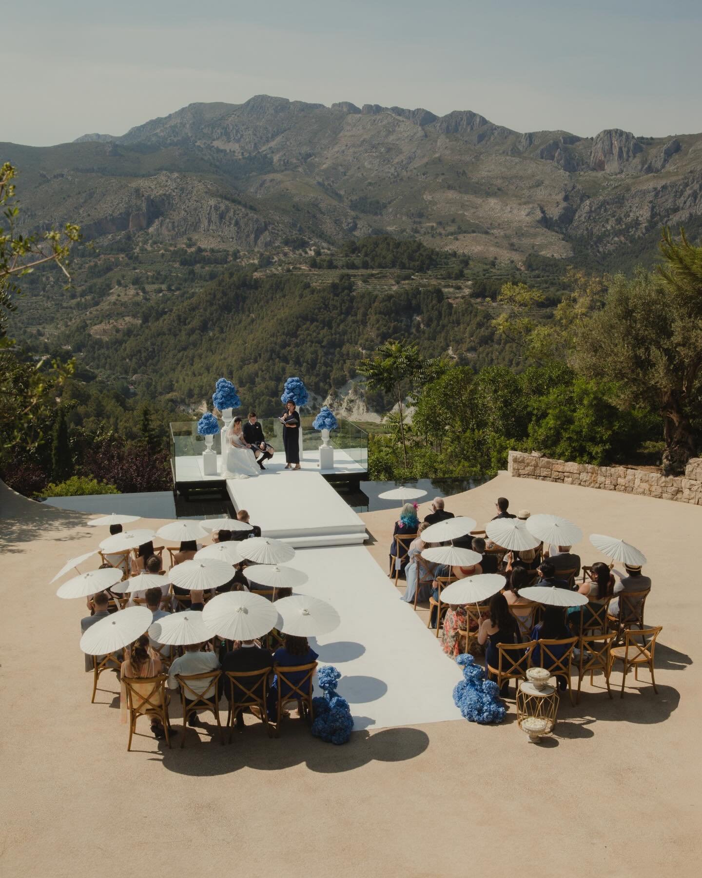 A wedding weekend in Spain ✨

Venue: @vivoodhotels 
Celebrant: @costablancaweddingcelebrant 
Florist: @esencia_floral 
Furniture rental: @packandthings 
DJ: @even_to_events 
Make up artist: @marina_brovko_bridalmakeup 
Hair stylist: @anastasia_dubini