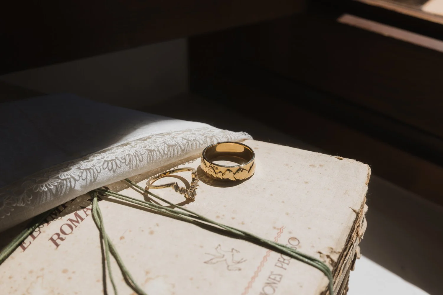 The wedding rings.