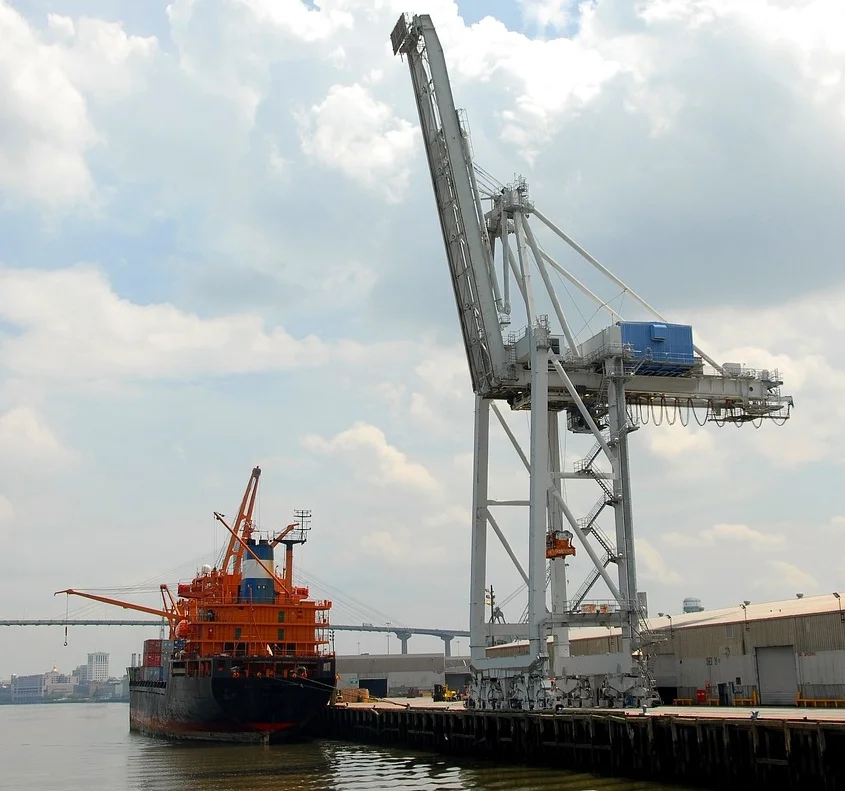 ship-yard-1911703_1280.jpg