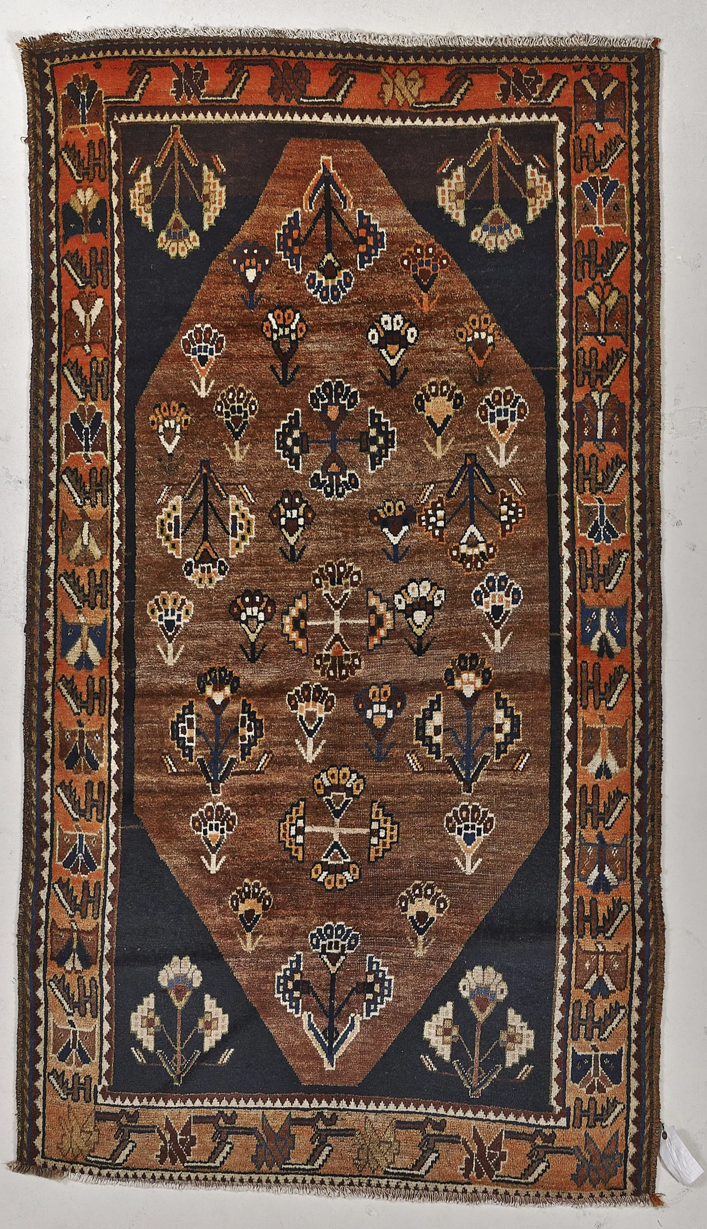 179 ANTIQUE GASHGHAIE 3-9X6-9 -16335JPG IMAGES.jpg