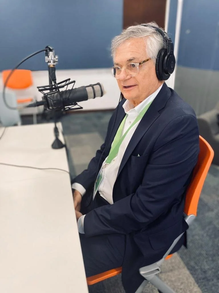 Podcast 584 – Moises Naim: O fim do poder (como conhecemos) - in English