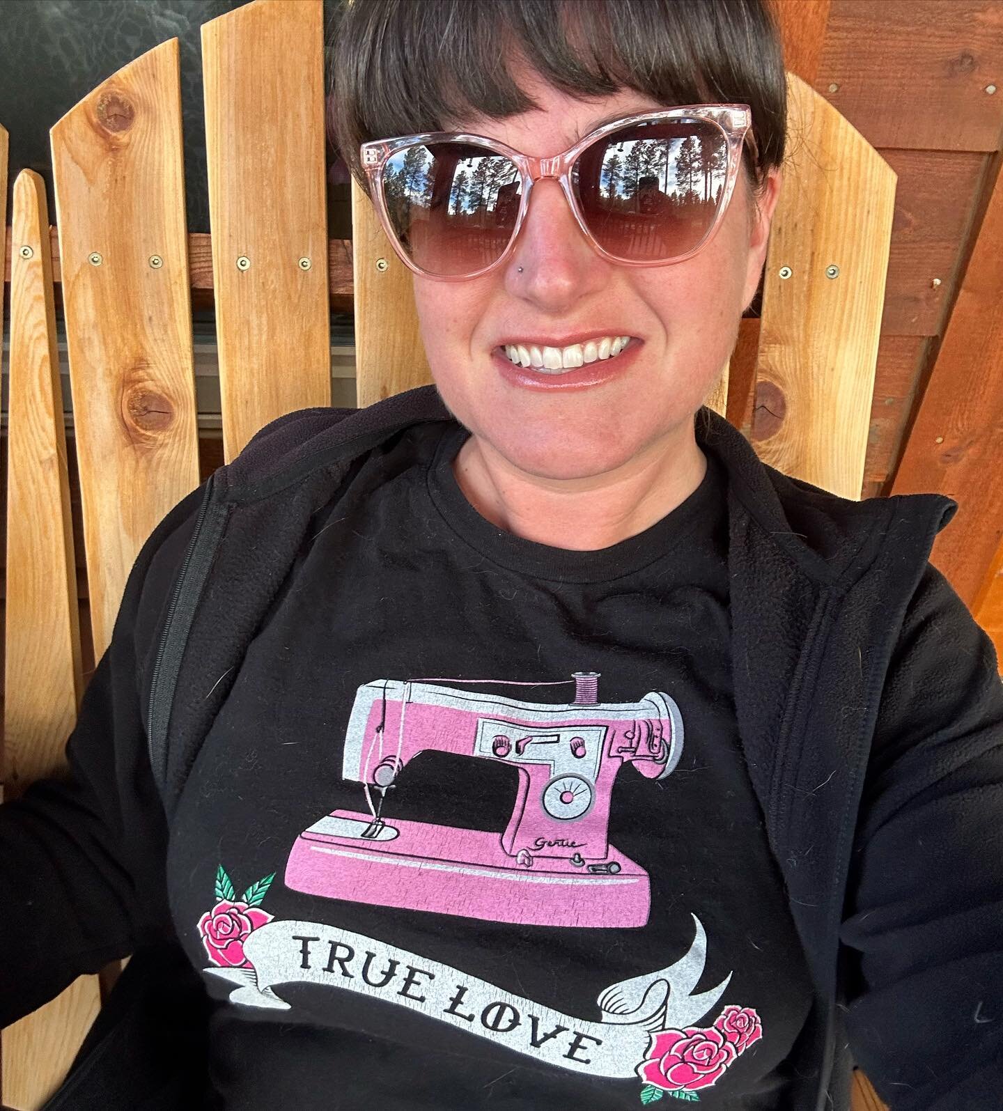 I was going to change, but I didn&rsquo;t 😆 So Day 16 of #MeMadeMay isn&rsquo;t something I made, but my favorite shirt from @gertie18 and probably the reason for my dream the other night about finding the perfect vintage pink sewing machine while t