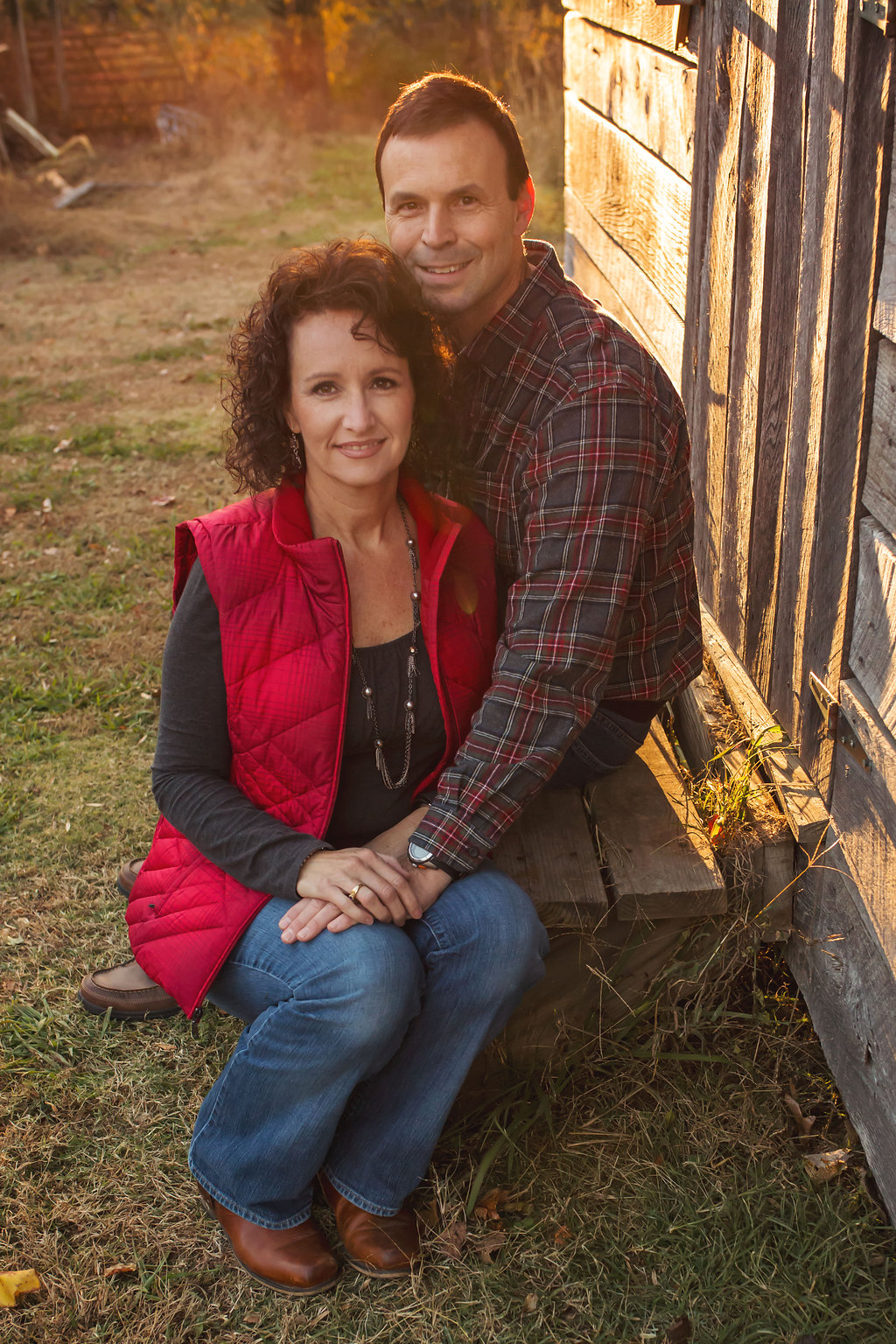 Pinehurst NC parents pose together for family portraits