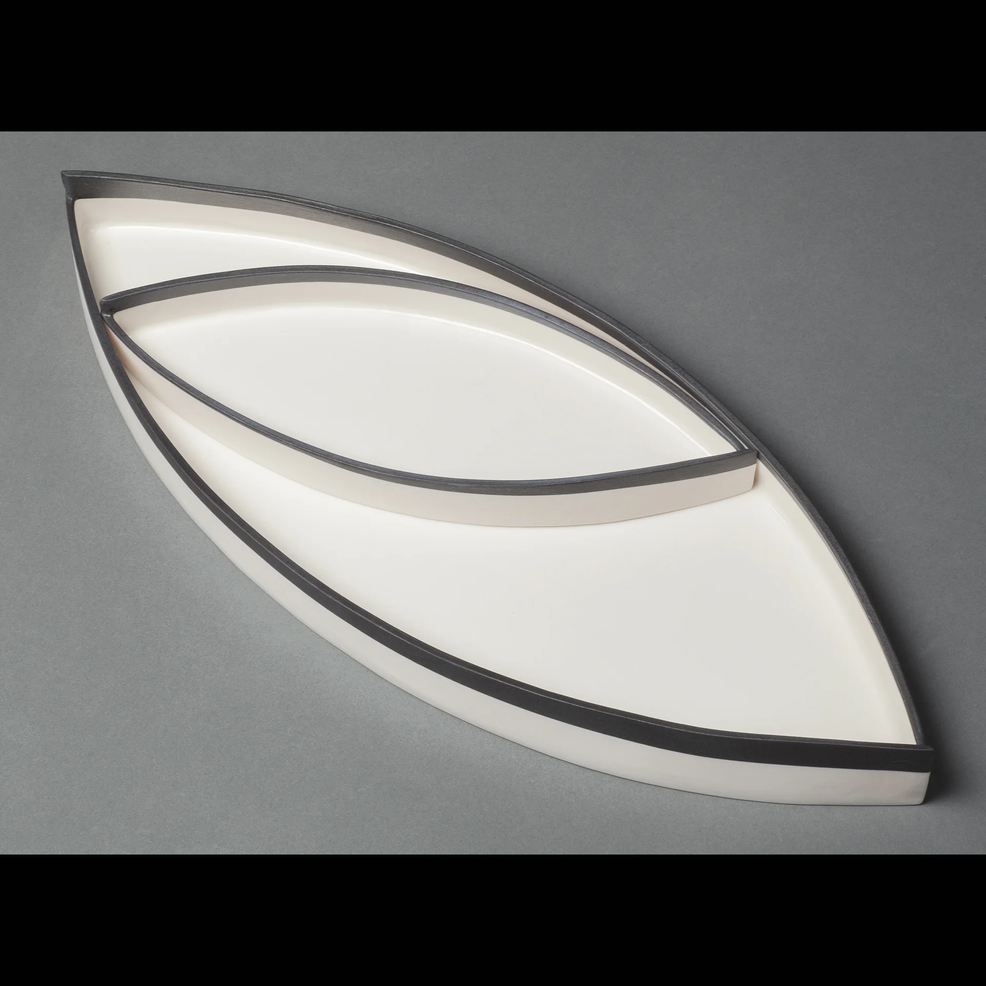 Asymetrical Tray Set