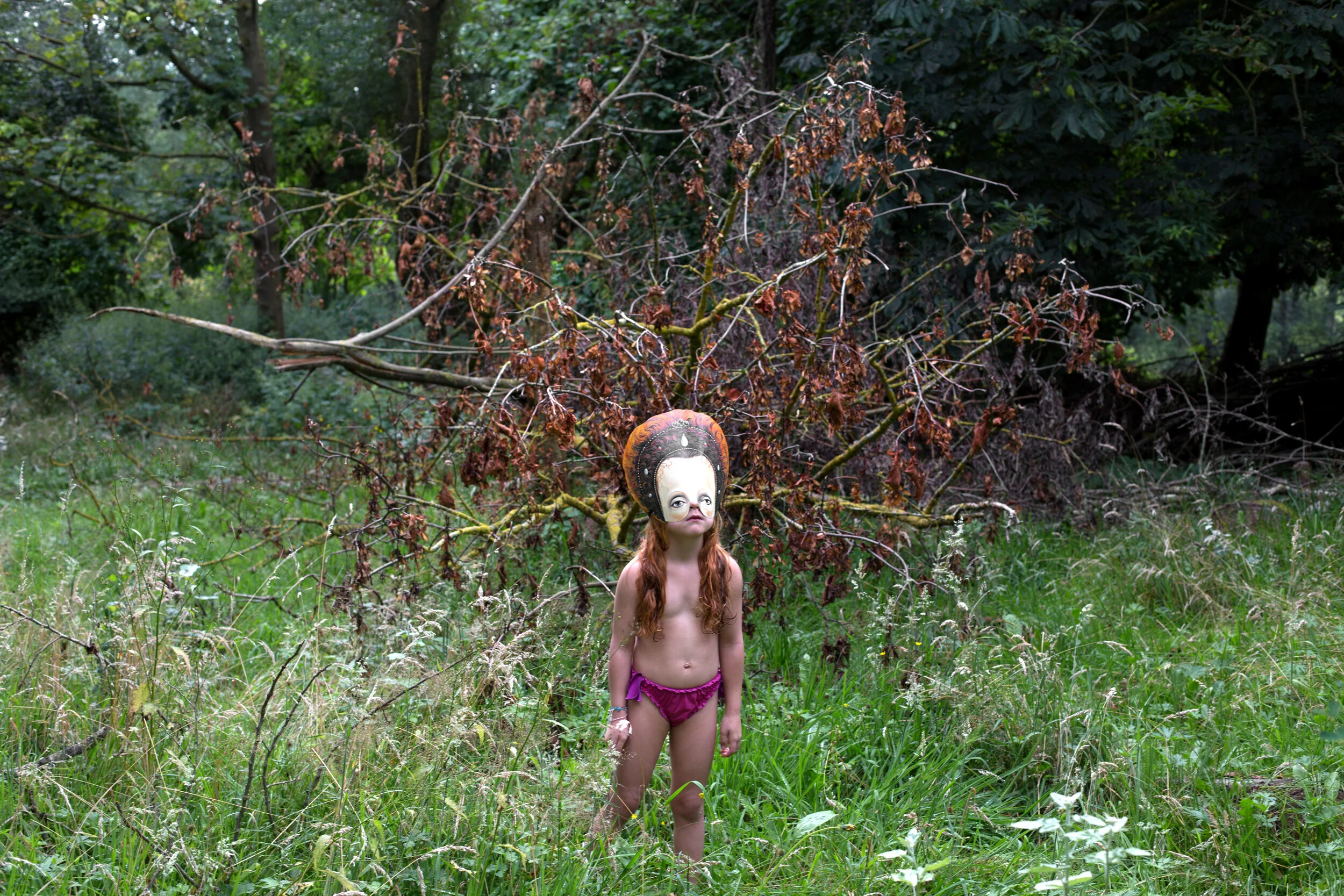 Elodie Ledure, Masque d'Agathe, Sprimont, 2011. Impression numérique sur papier archive et encres pigmentaires