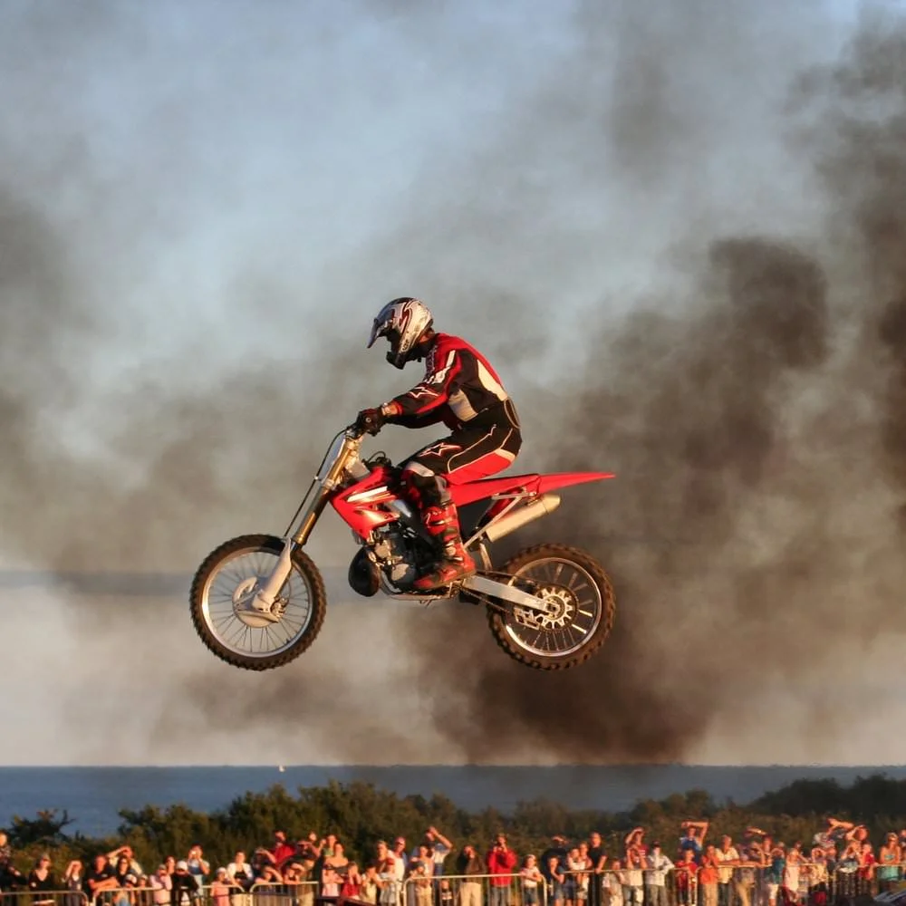 Evel Descends