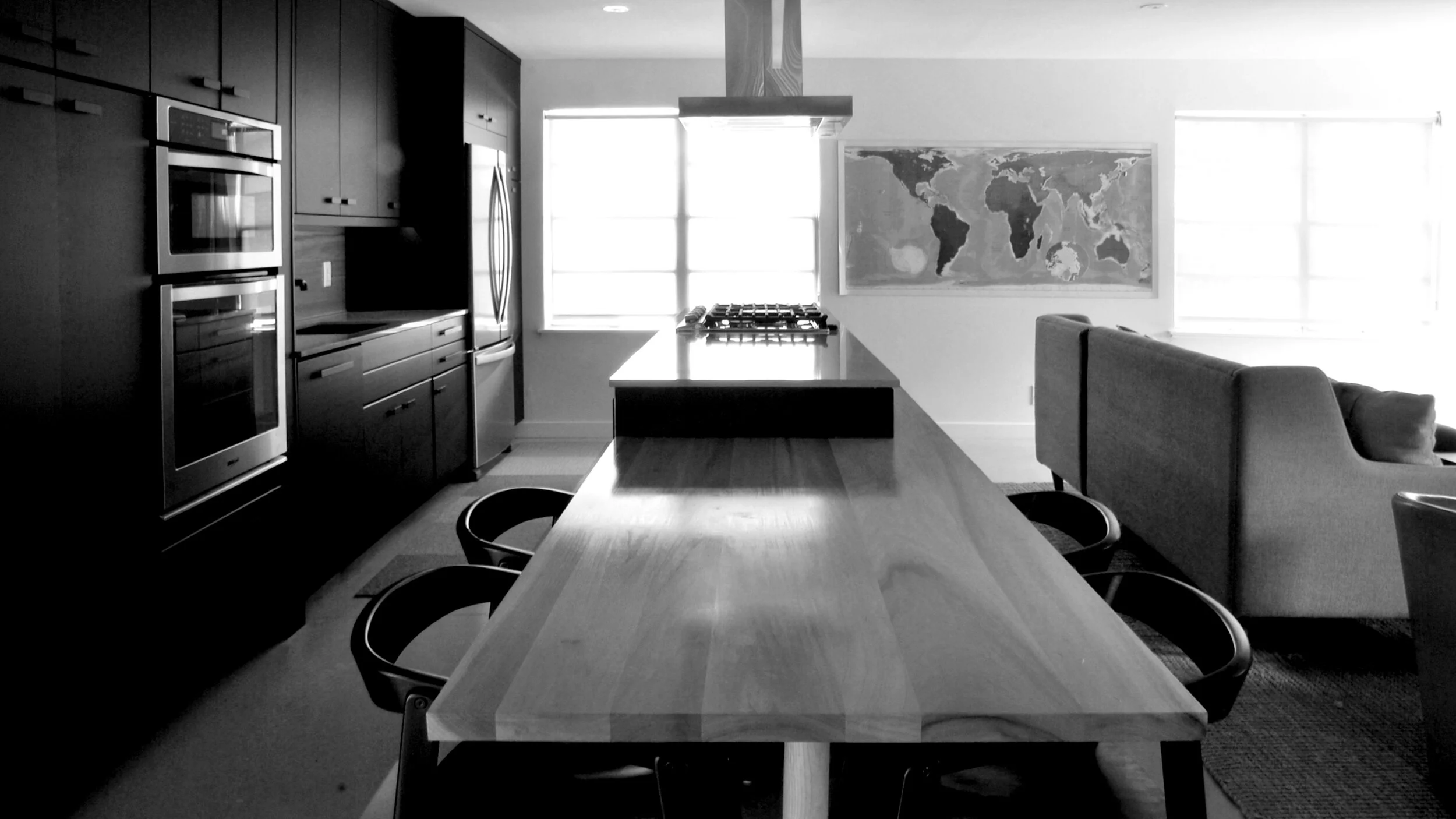 image 4BW.jpg