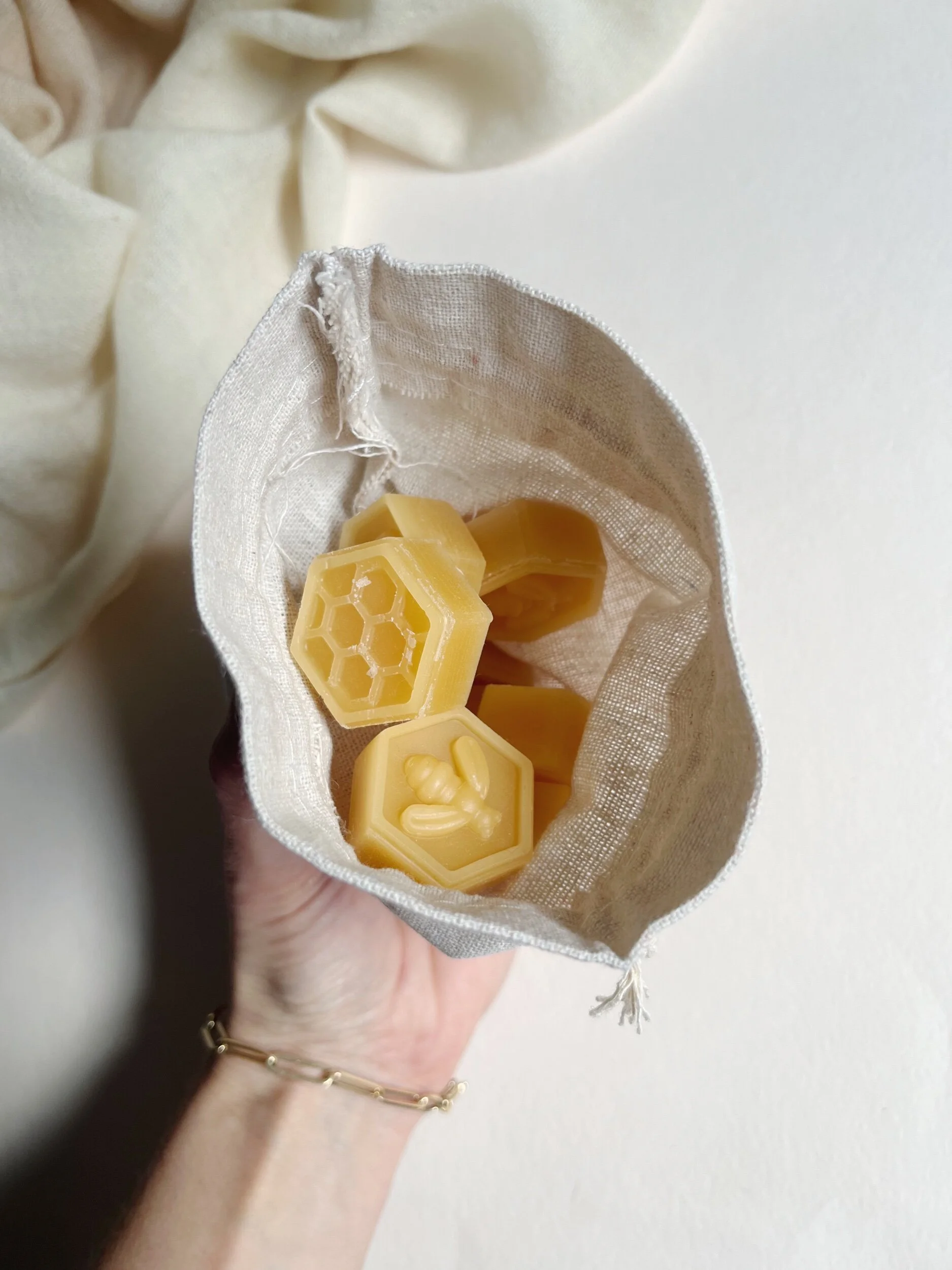 D2B806E5-985D-43A6-87CE-B609937C68C4