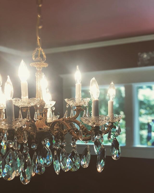Our clients Marc and Susie purchased their home recently to find the chandelier they adored needed to be rewired. Thanks to GKA lighting it was ready to to install! Welcome to Portland, you two. It was a pleasure helping you@light up your beautiful n