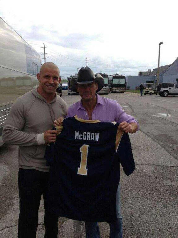 Tim McGraw (1).jpg