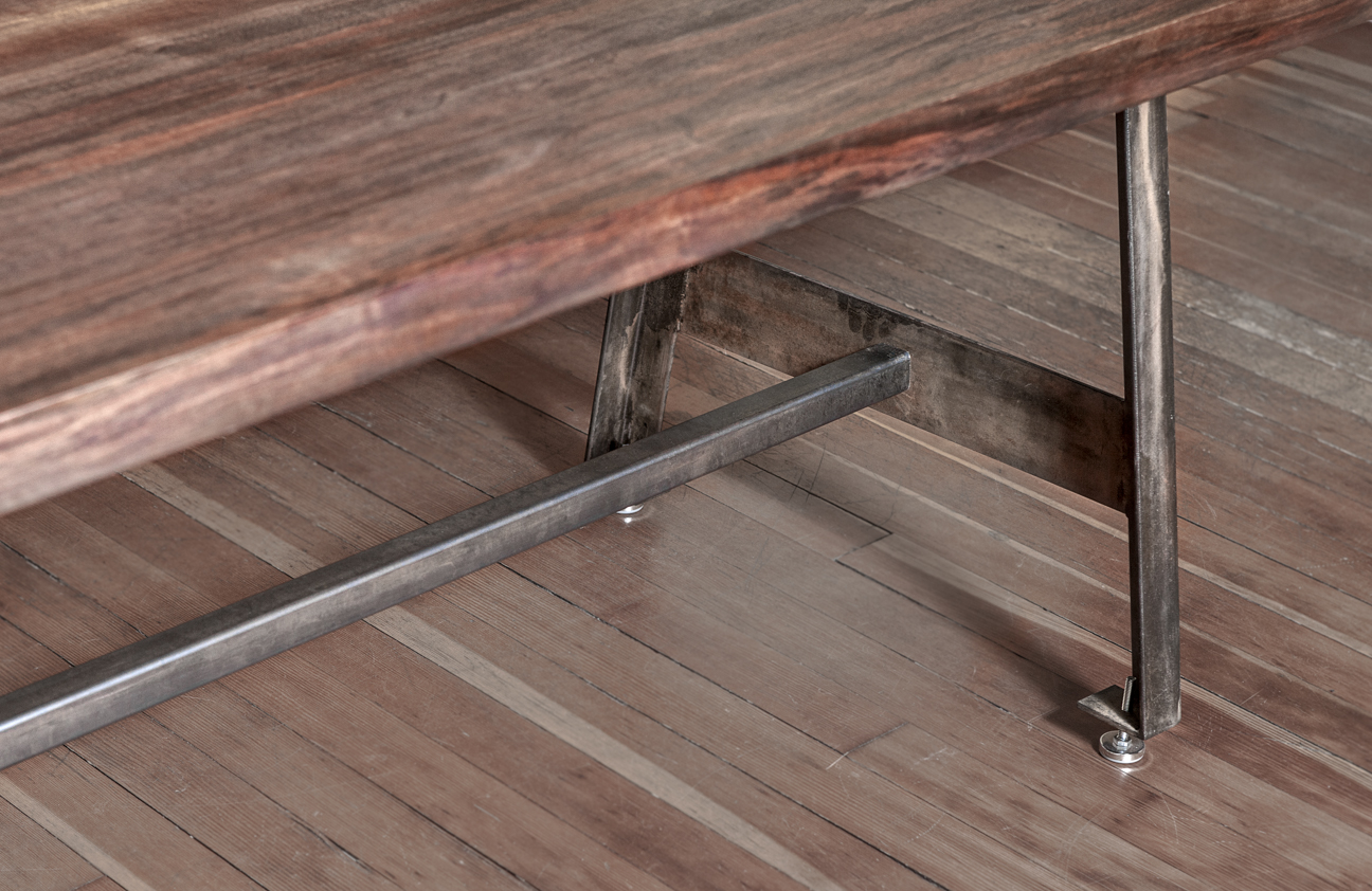 Walnut.Bookmatched Dining Table.HQM40.jpg