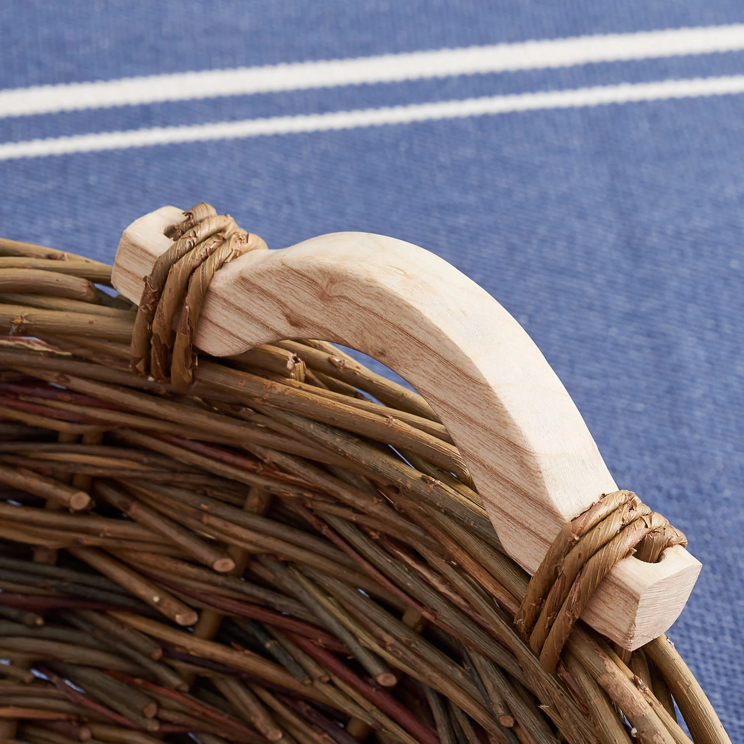 Craft-Editions-Eamon-Tobin-Irish-Willow-Basket-2.jpg