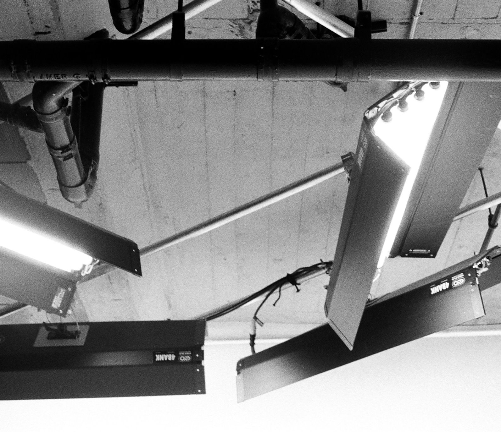 écran de Projection Blanc en Tissu daffichage Pliable Écran de Projection de Film de fenêtre de 1,8 x 1,2 m Vidéos virtuelles de Film de Noël Écran de Projection arrière en Tissu dhalloween 