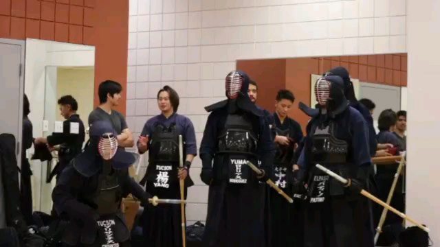 Our friends at Arizona Kendo Club at the @uarizona posted a great video from the weekend's seminar with our mentor Marsten Jeff sensei. #Practice(ed)Hard!
Repost from @arizona_kendo, video by @n.c028
#PracticeHard!
#kendo #剣道 #martialarts #university