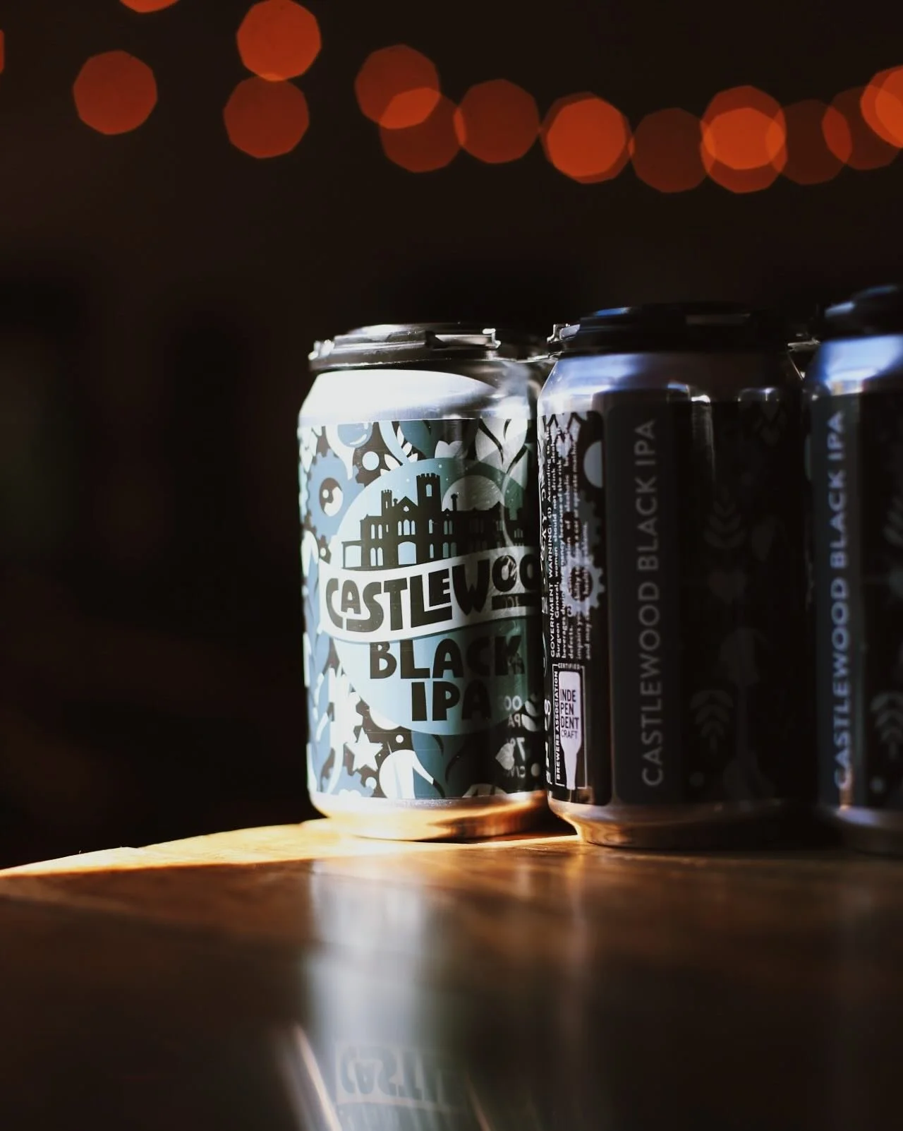 CASTLEWOOD BLACK IPA 🏴‍☠️🐈‍⬛🖤 10/10 witches call this their favorite brew. Aged on oak for smoothness and character, our Cascadian Dark Ale (aka Black IPA), boasts a dark and complex malt profile that’s balanced by aggressive citrus