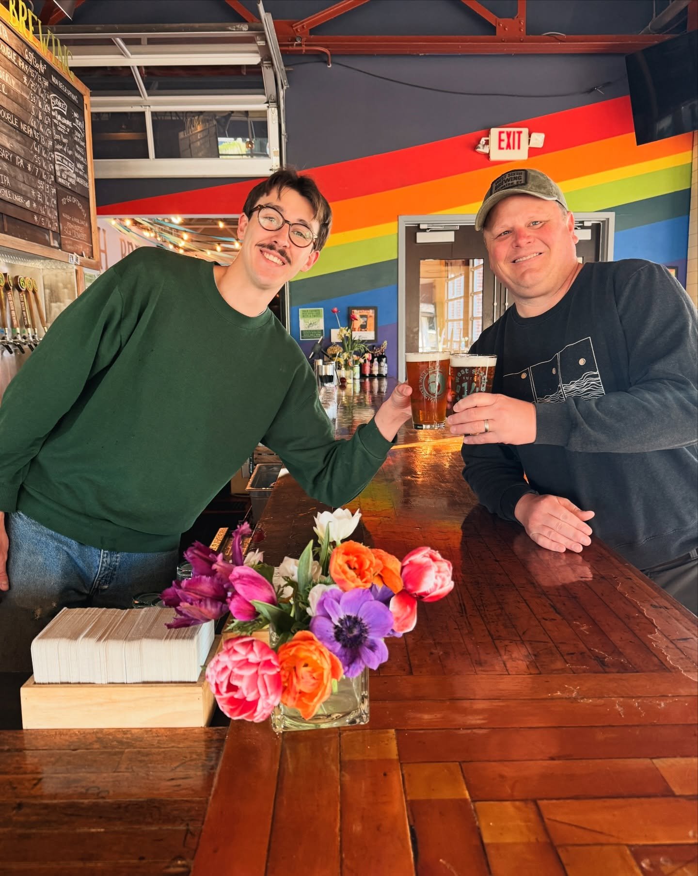 14 YEARZ YALL!!! 💥1️⃣4️⃣💥 Celebrate with us TODAY starting at 10am! FREE PANCAKES, Hat and Pint GIVEAWAYS, MAGIC BEANS on tap, NITRO, and in cans; SNAKES Bottles(4 kinds!!), @cricketpress pop-up with NEW West Sixth 14 print 👽, LEMONGRASS on tap an