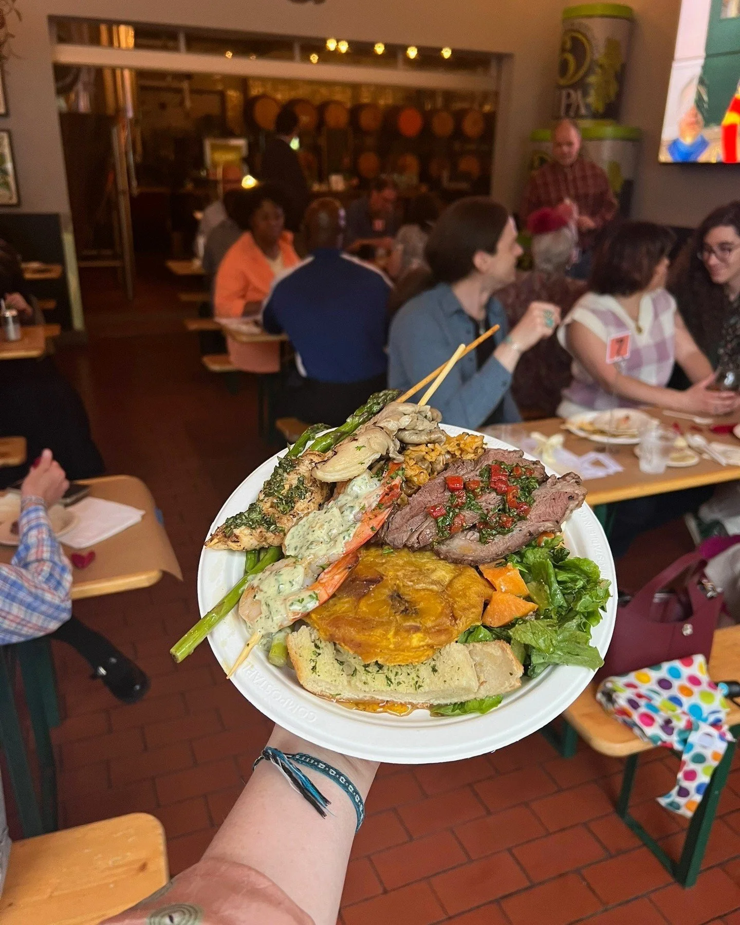 WEST SIXTH X SMITHTOWN: DERBY DAY FEAST 🤤🍻🏇 Have you secured your plate(s) yet? We're gearing up for a three course meal on Derby Day prepared and served by our besties at Smithtown!  Get all courses plus one 16oz West Sixth beer, a 13 oz beer pai