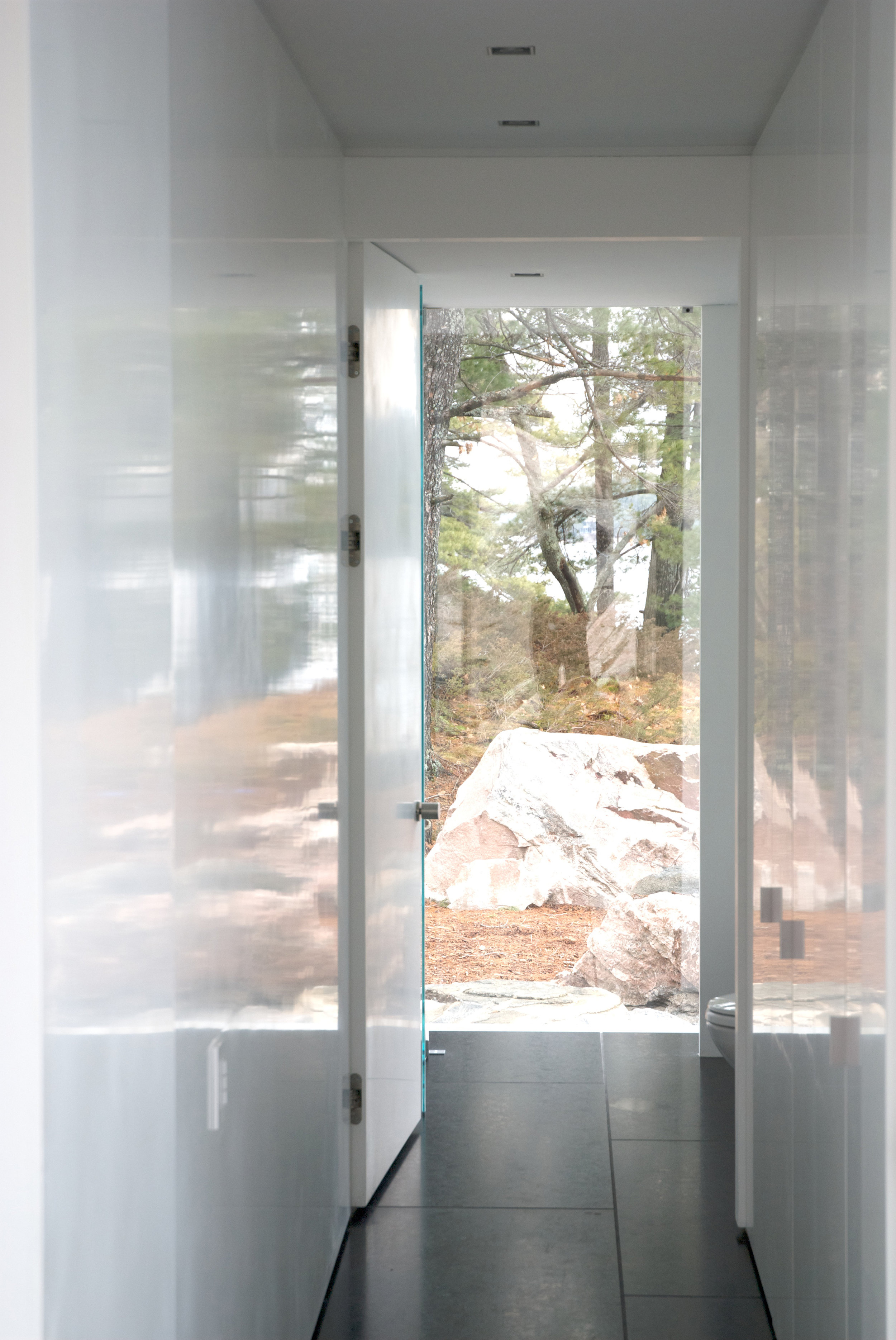 Glass Boat House - Hallway Polished Plaster