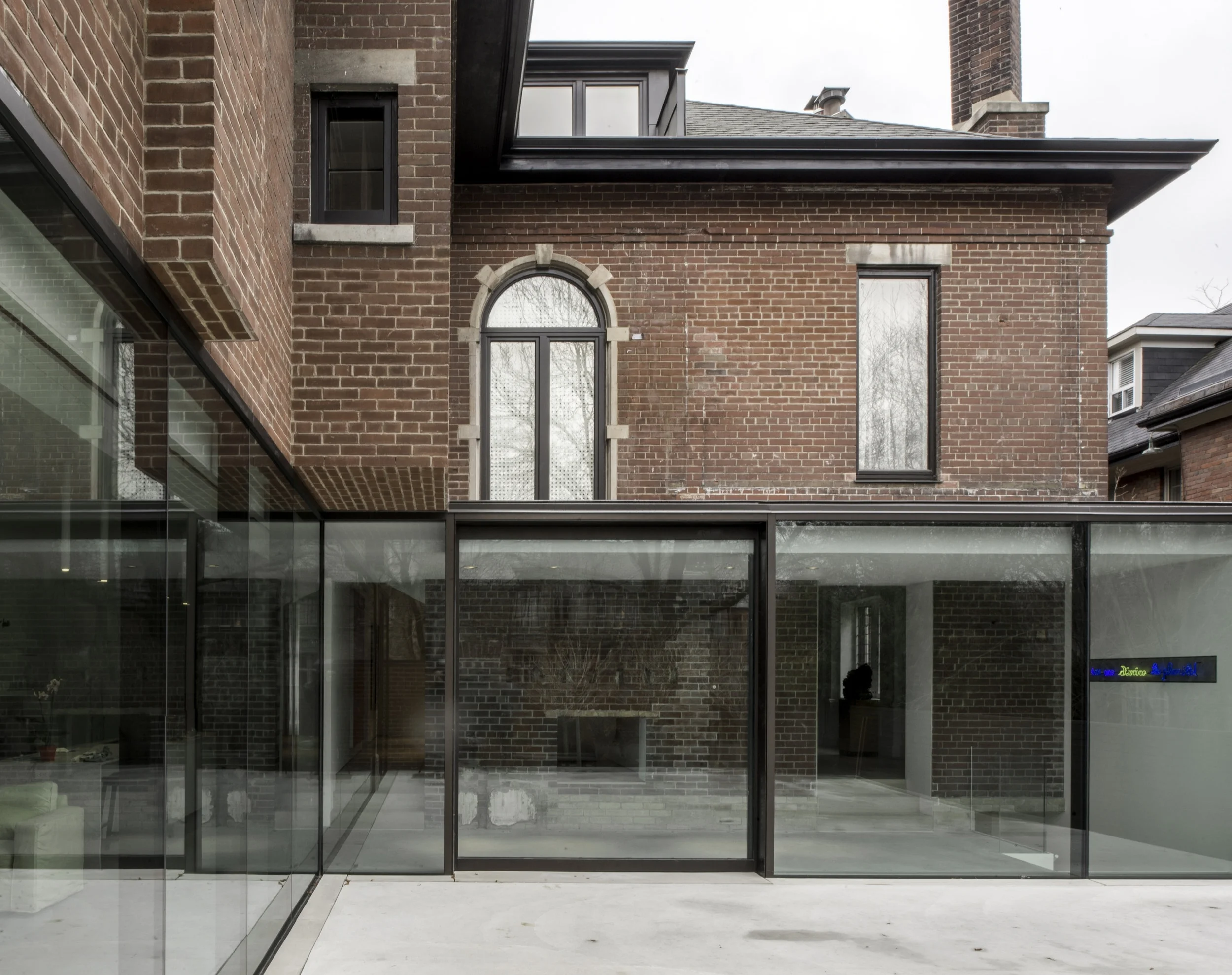 Copy of Copy of Copy of Street House - glass wall exterior