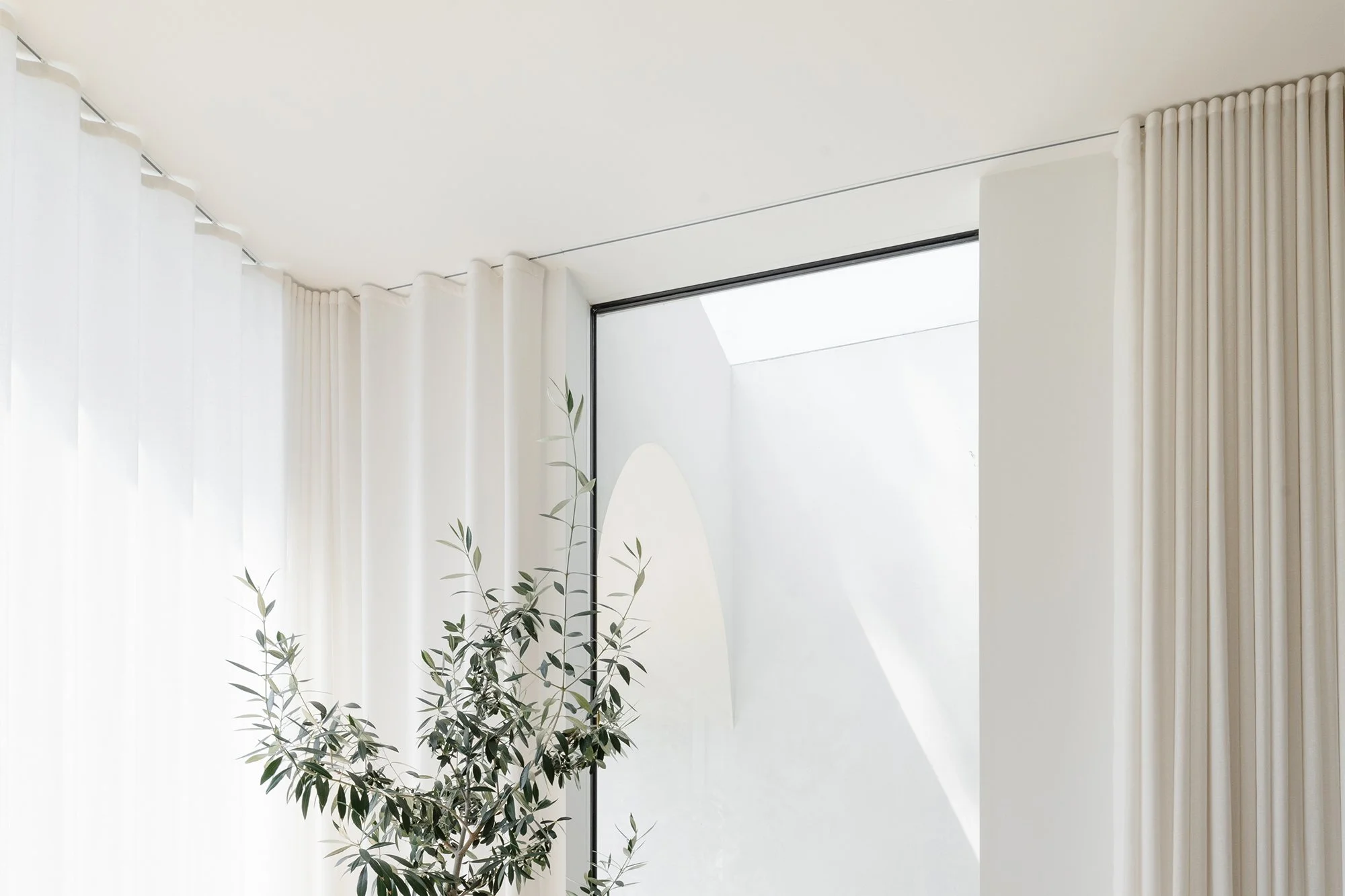 Roxborough House