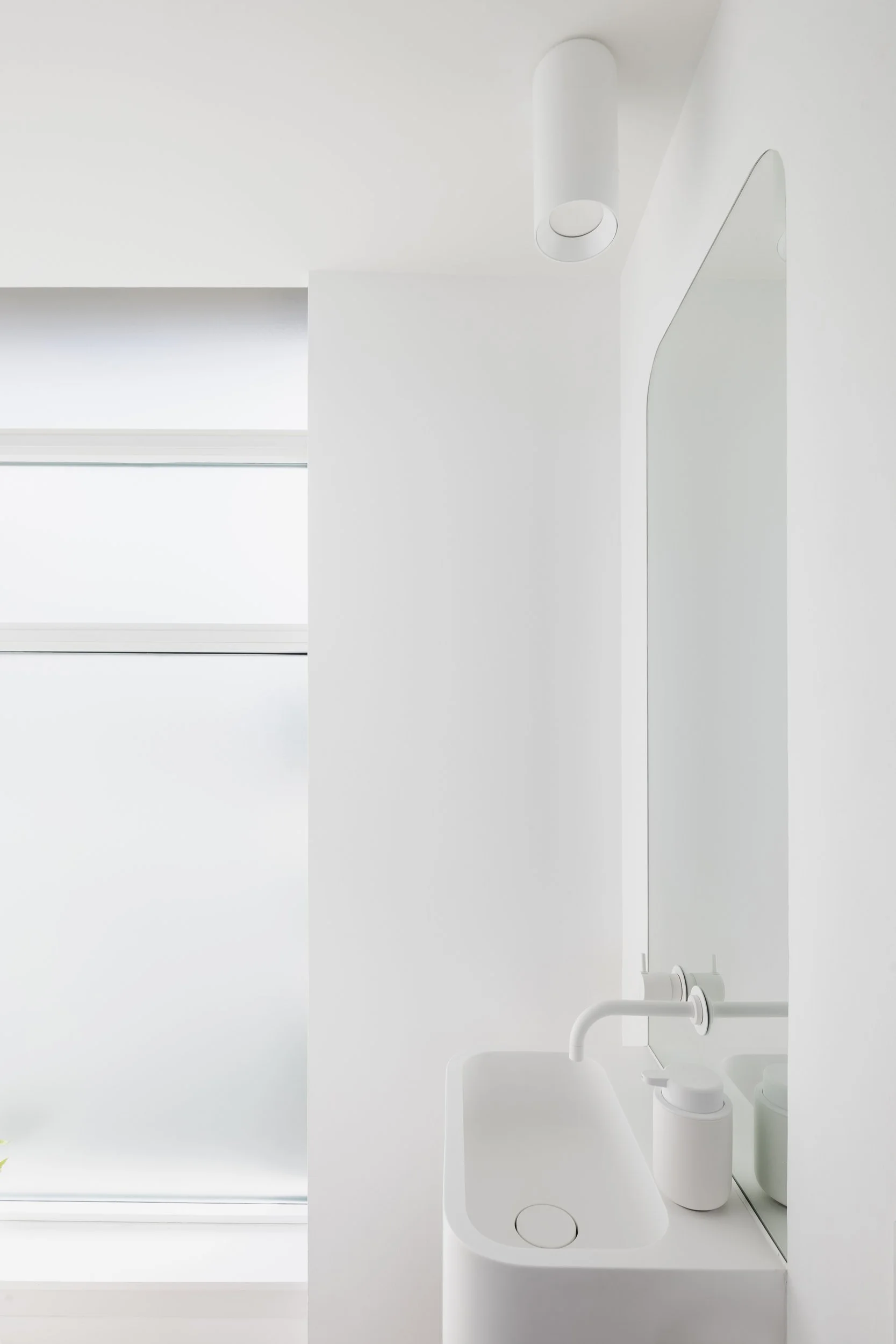 PH7 - Powder Room Close Up