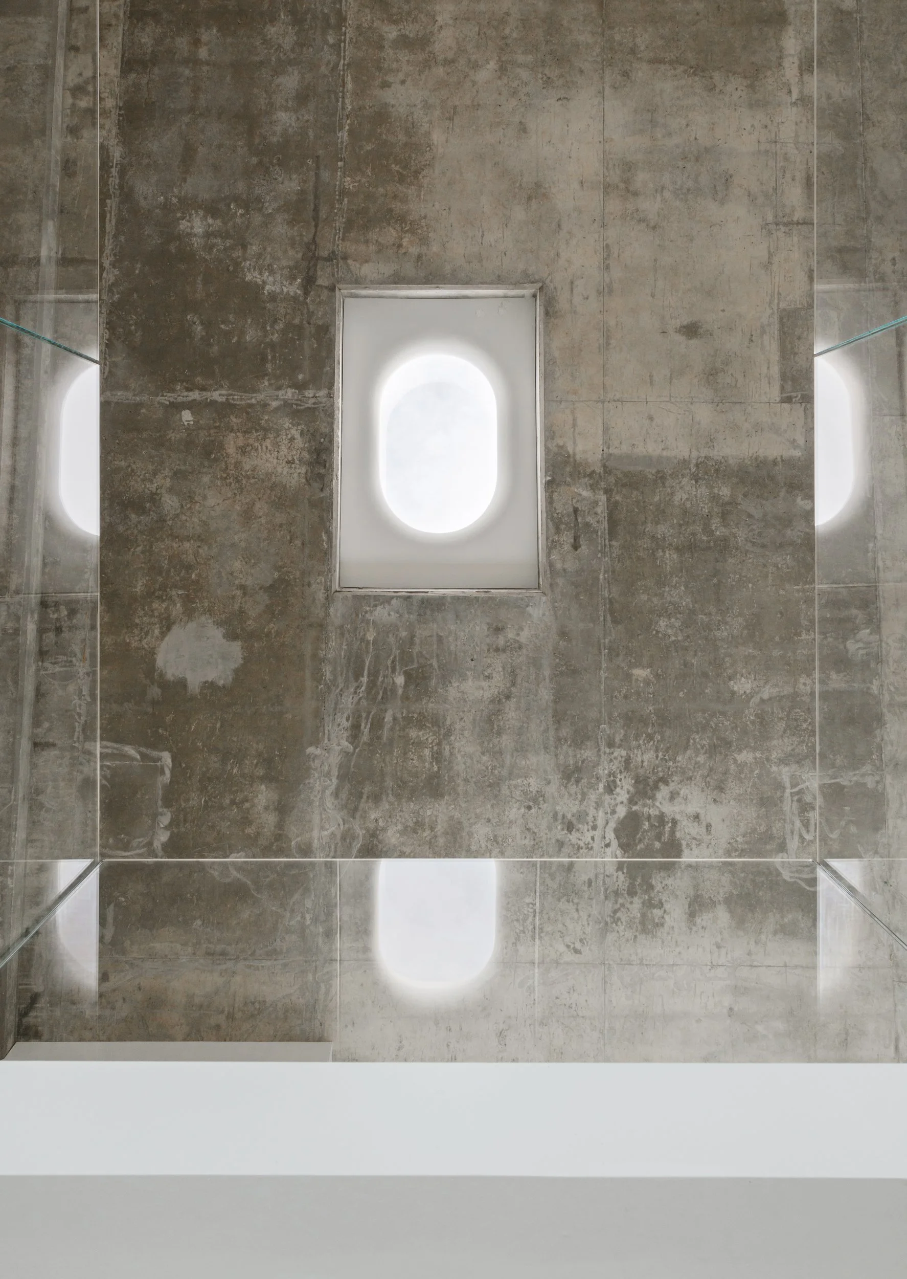 PH7 - Looking up at Skylight from Stairs