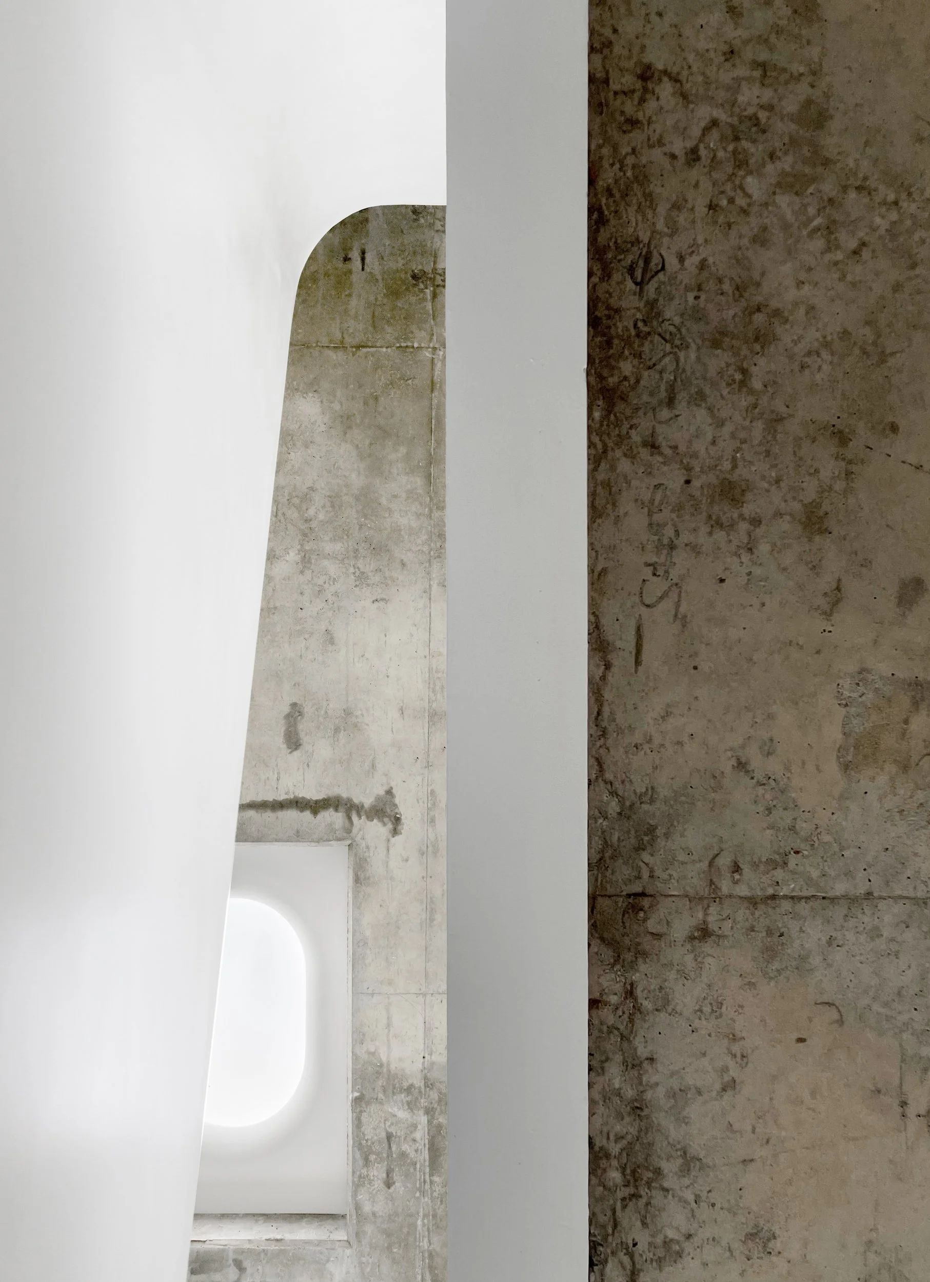 PH7 - Looking up at Skylight