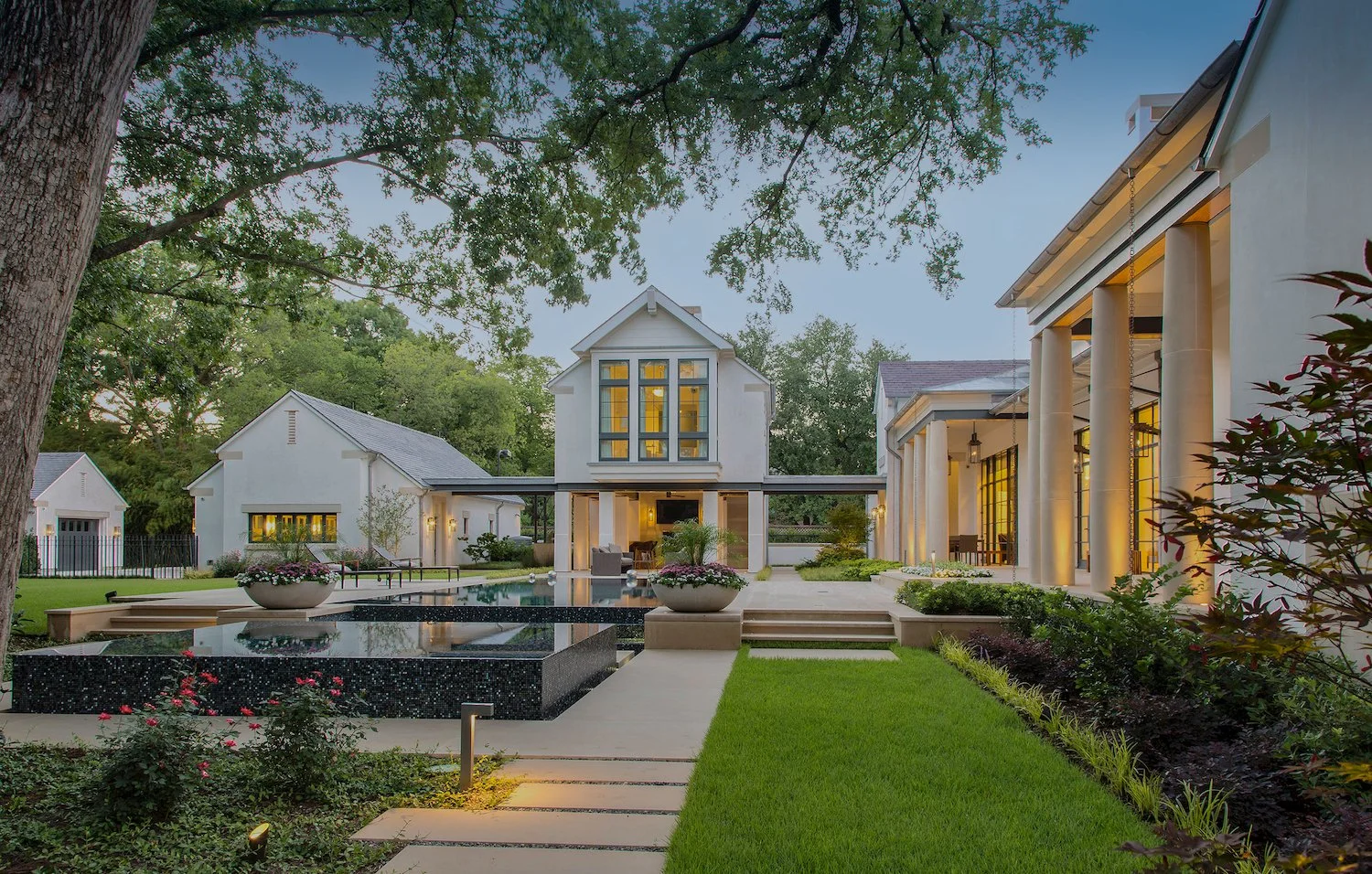 preston-hollow-negative-edge-pool-spa-meadowbrook-1500px.jpg