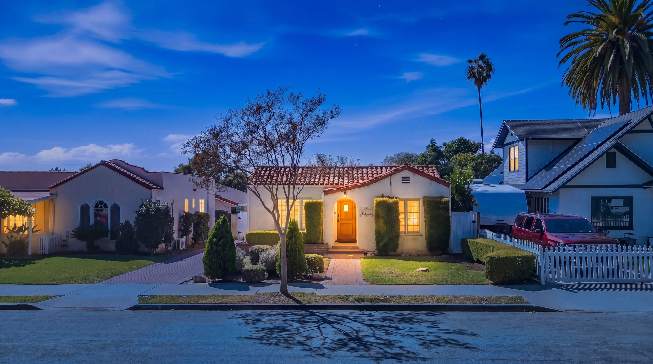 02-7741-friends-ave-whittier.jpg