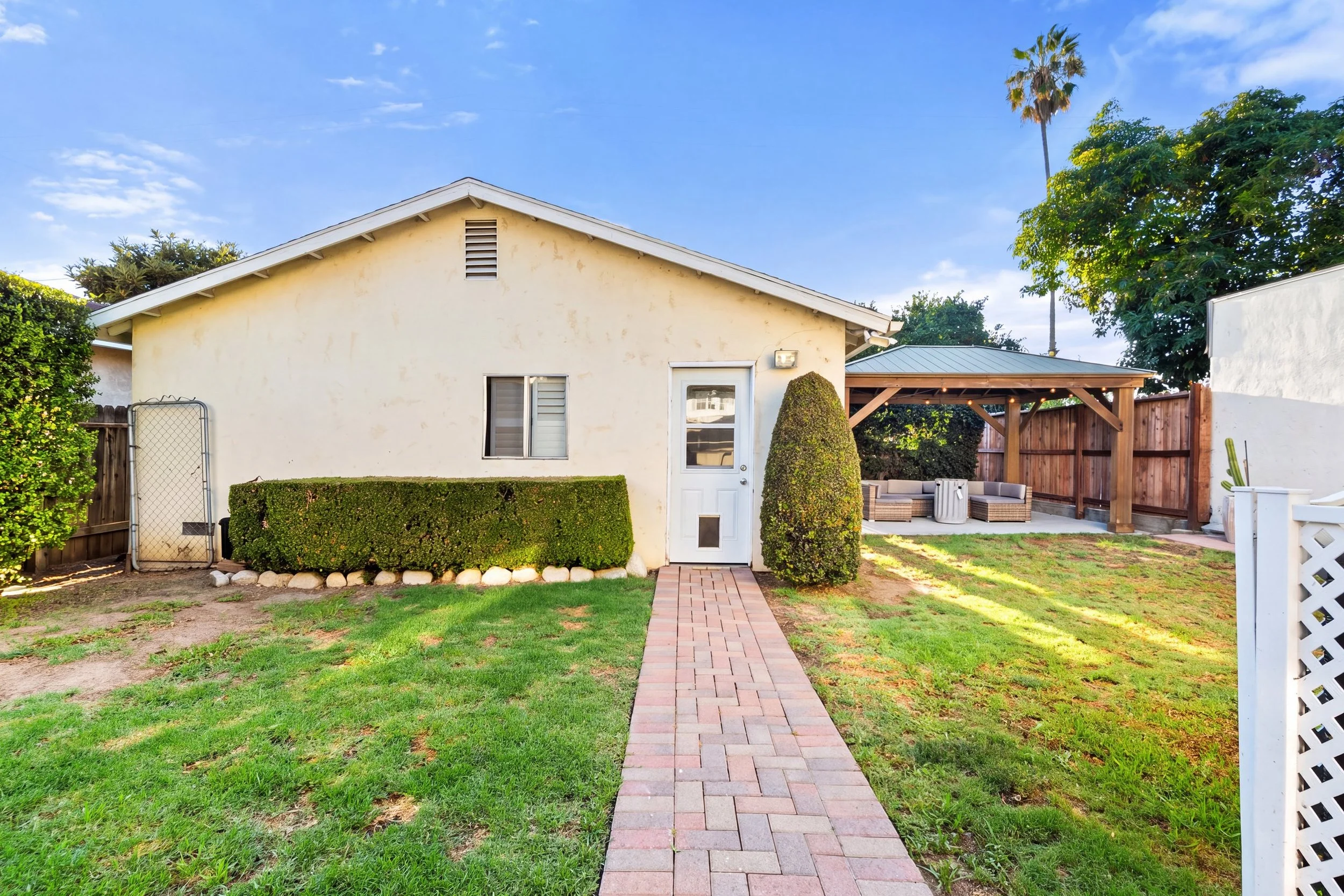 48-7741-friends-ave-whittier.jpg