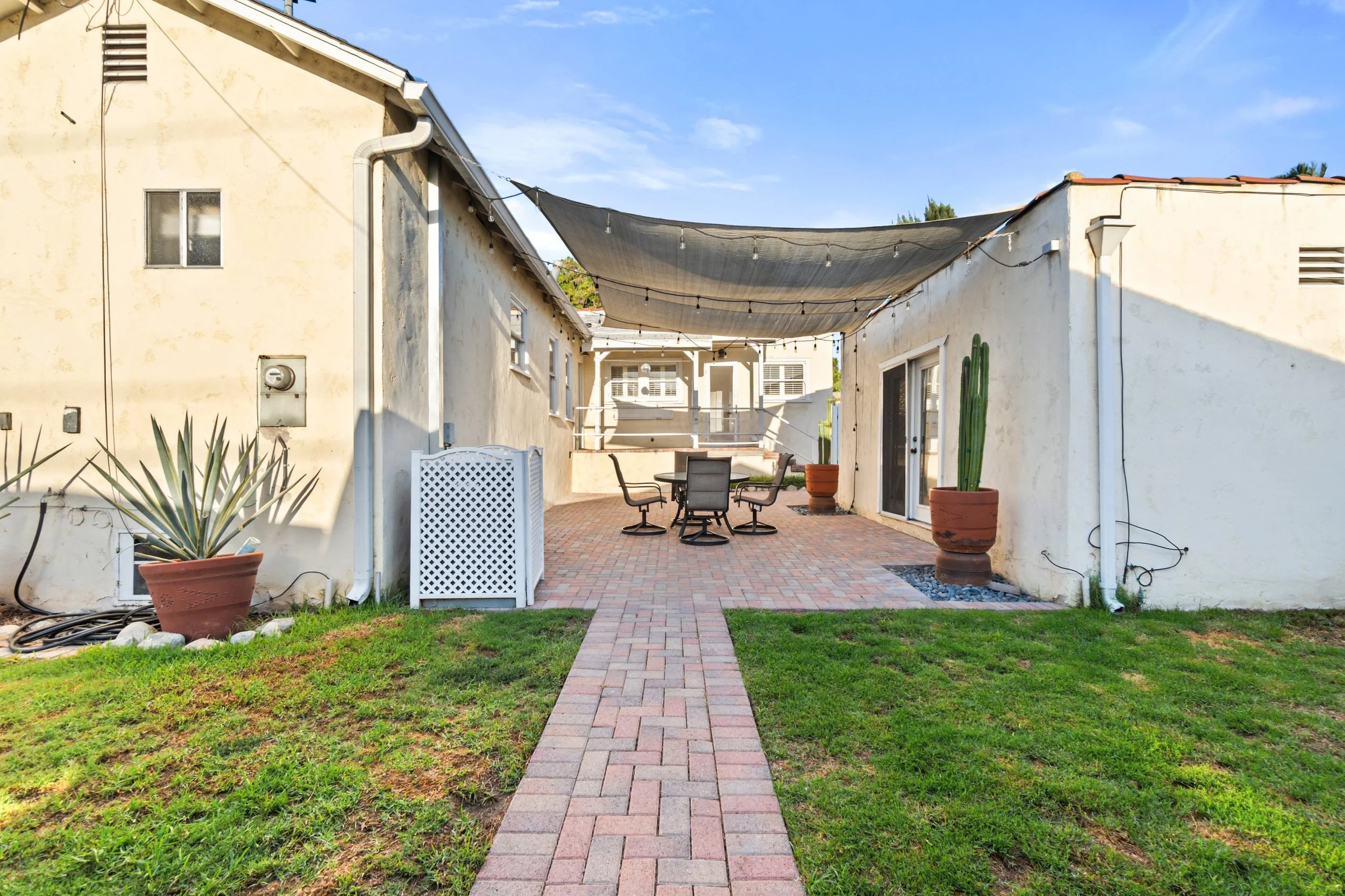 50-7741-friends-ave-whittier.jpg