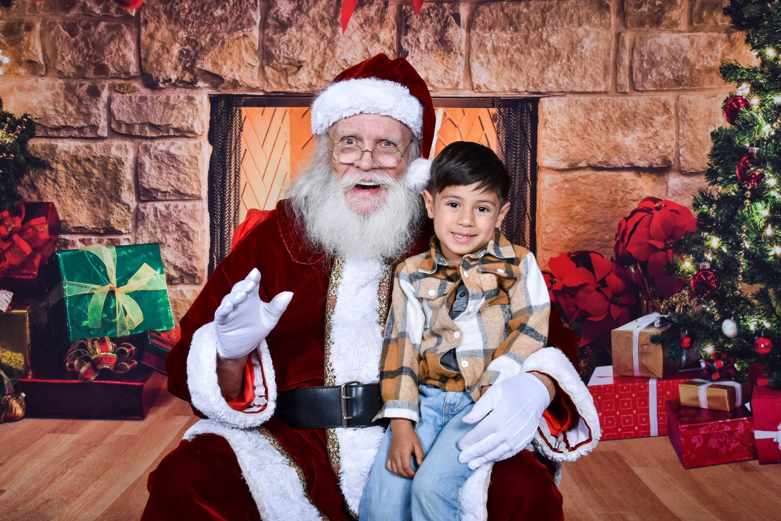 Team Remo Photos with Santa 2025 - Carrillo Family 3.jpg