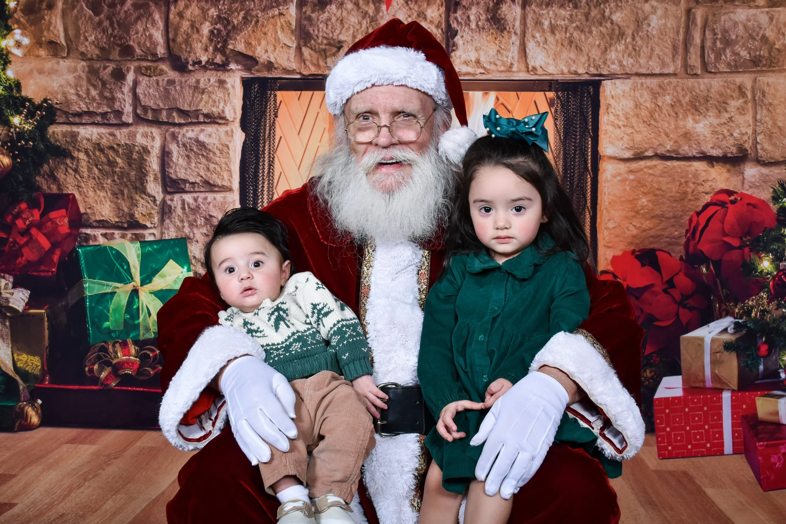 Team Remo Photos with Santa 2025 - Huitron Family 3.jpg