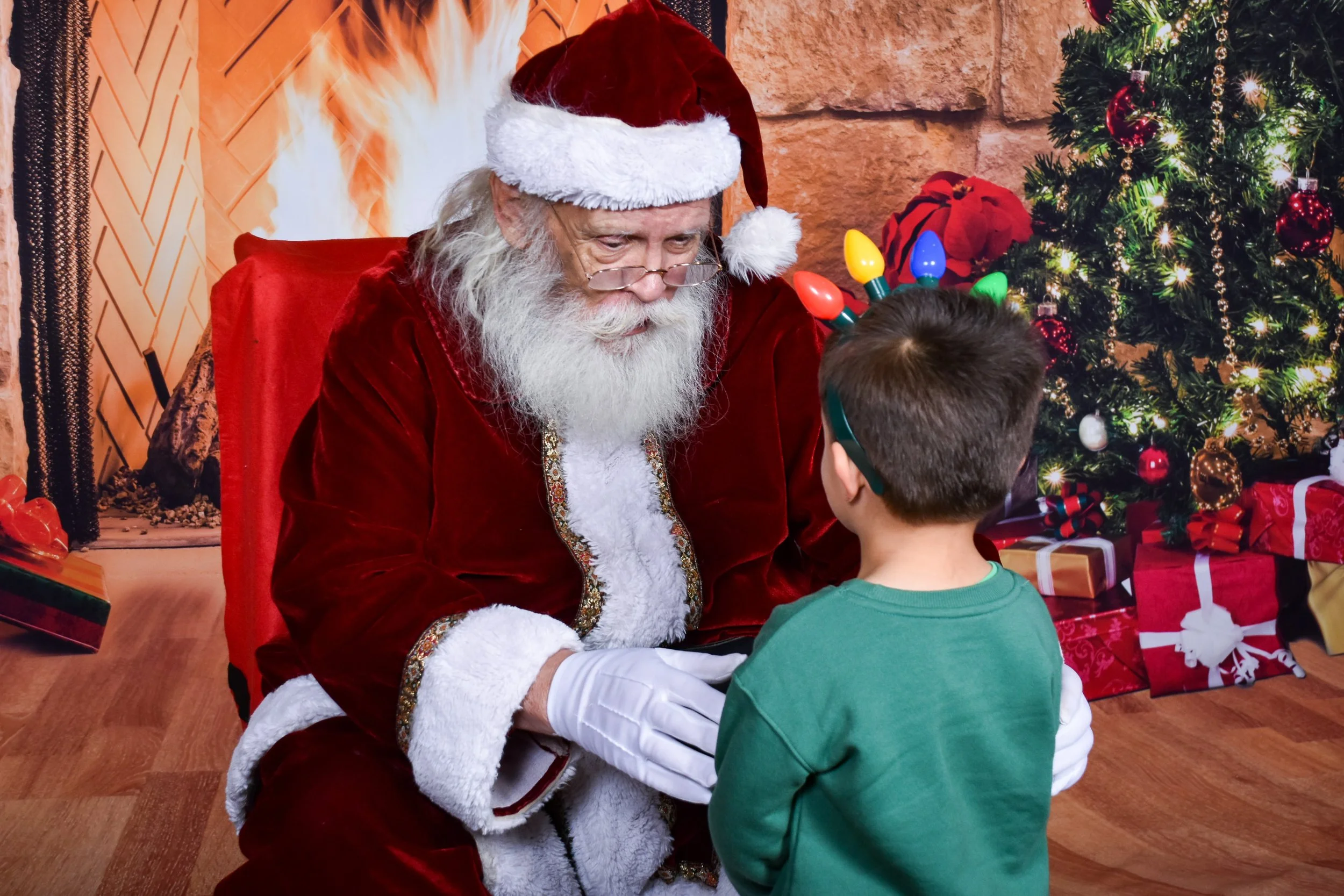 Team Remo Photos with Santa 2025 - Hurtado Family 5.jpg