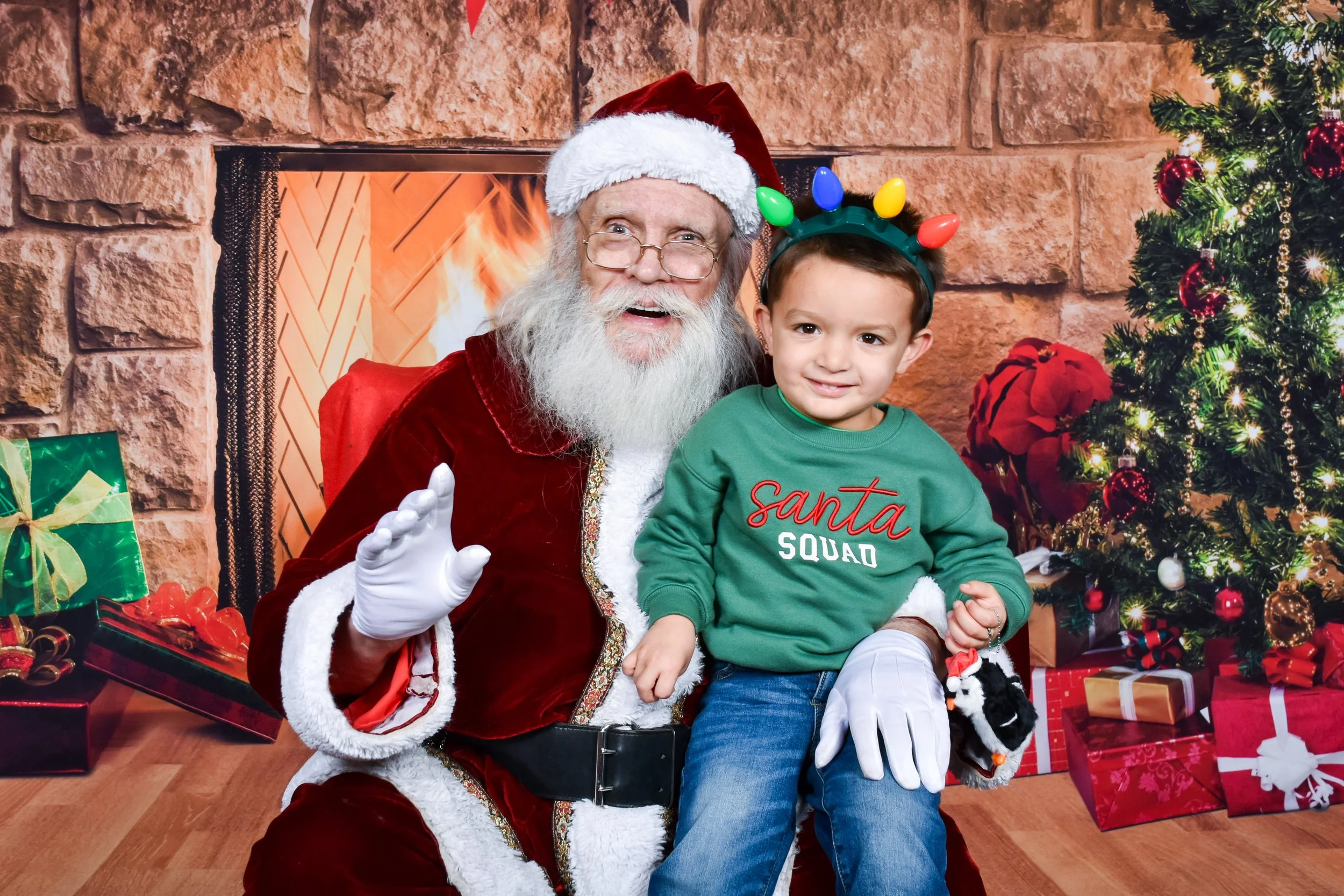 Team Remo Photos with Santa 2025 - Hurtado Family 7.jpg