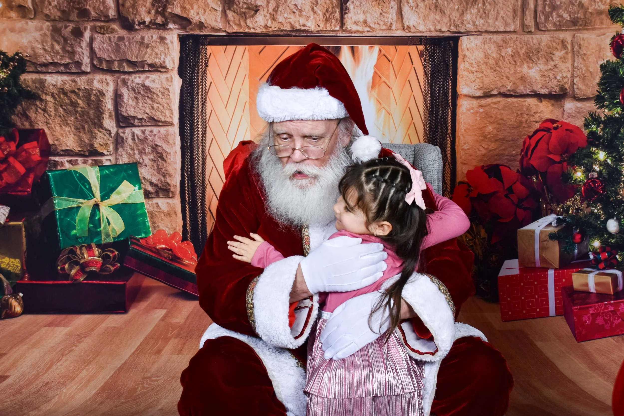 Team Remo Photos with Santa 2025 - Ramirez Family 5.jpg