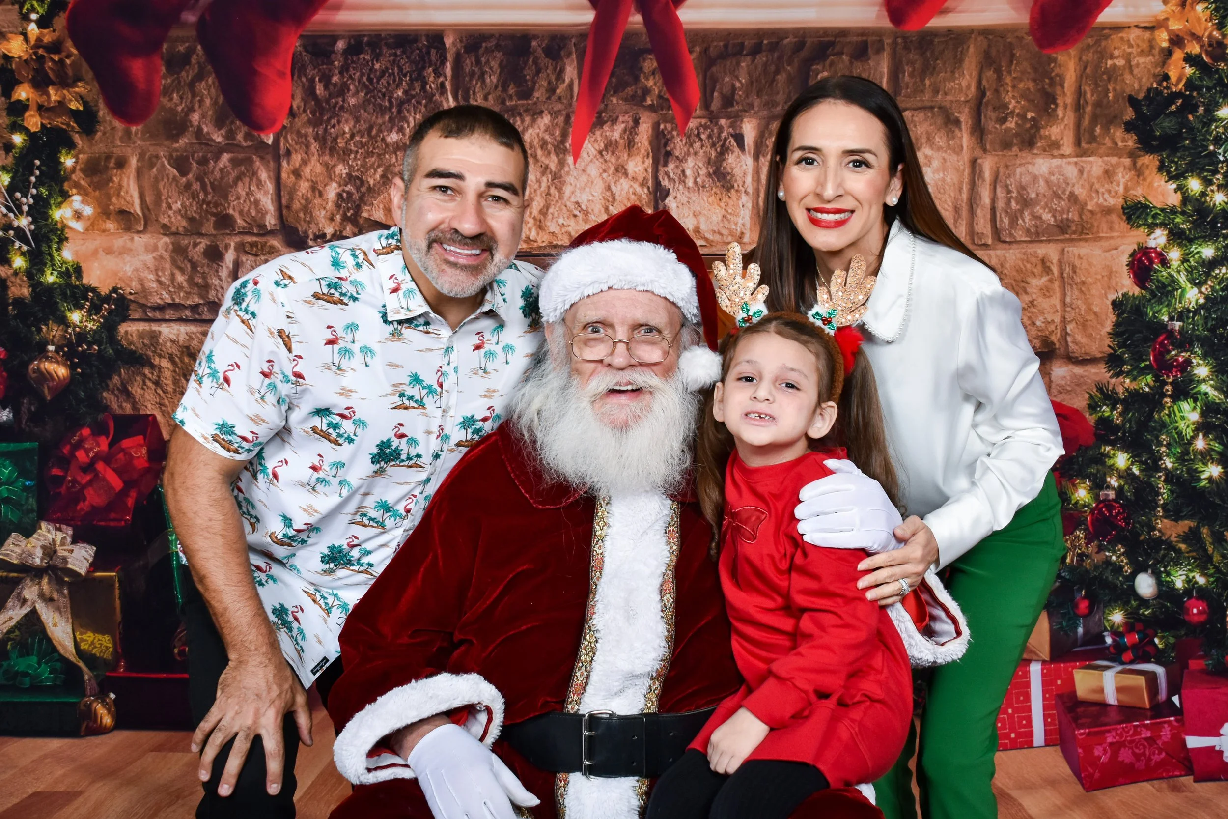 Team Remo Photos with Santa 2025 - Said Family 1.jpg