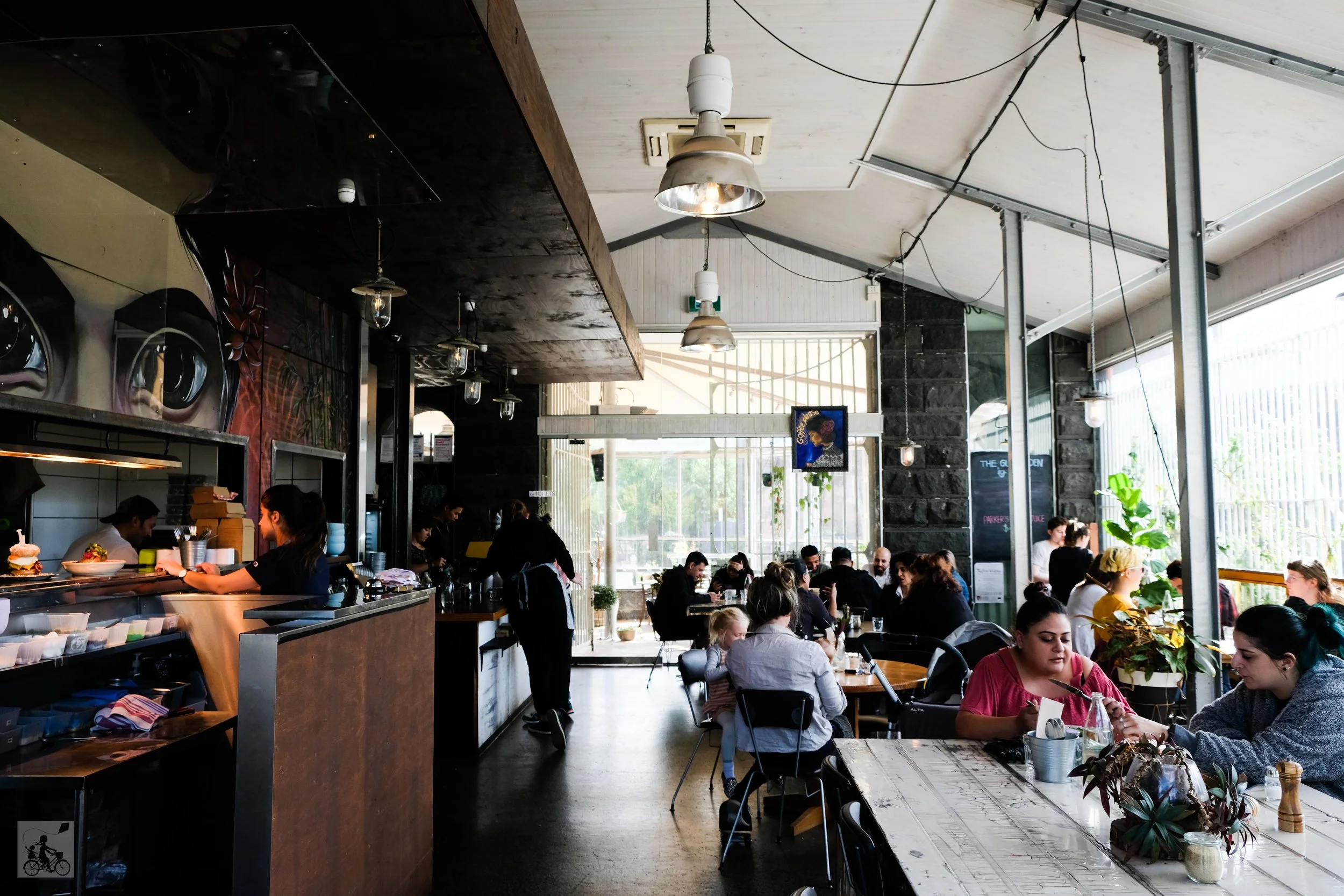 the glass den, coburg - mamma knows north