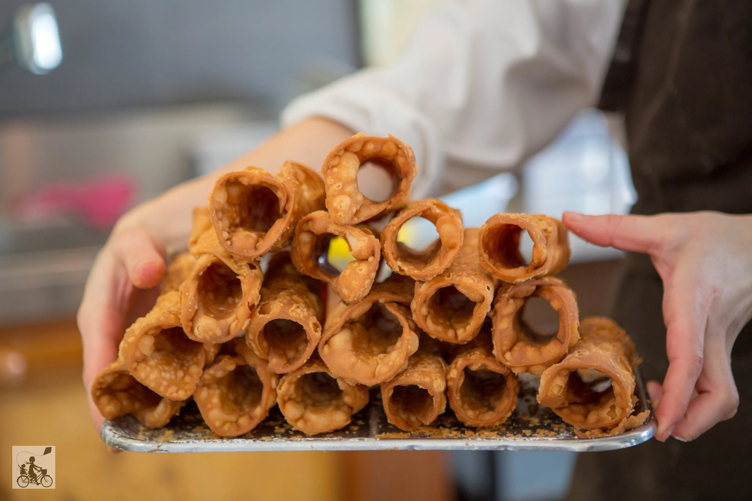 Cannoli Bar   - Mamma Knows West (8 of 22).jpg