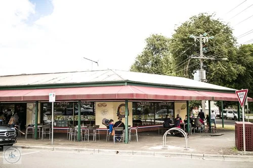 bourkies bakehouse, woodend