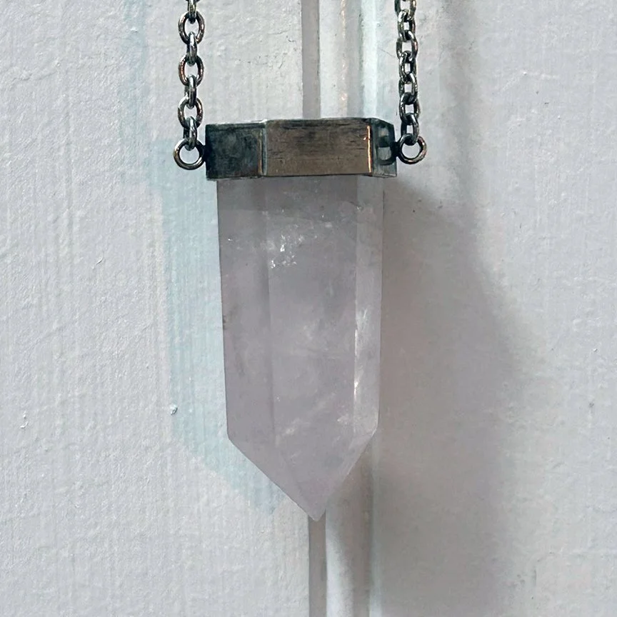 roseblack_2025_rose_quartz_2.jpg