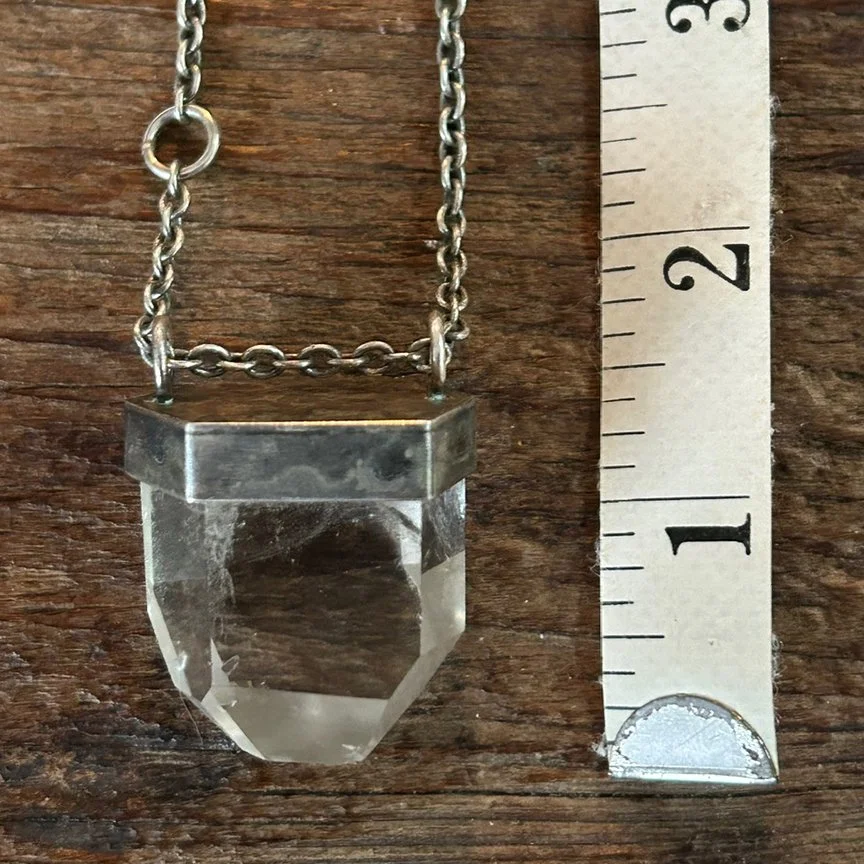 roseblack_2025_clear_quartz1_ruler.jpg