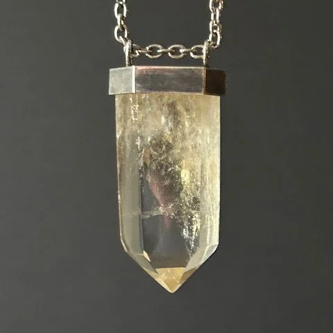 rose_black_2024_lemon_quartz.jpg