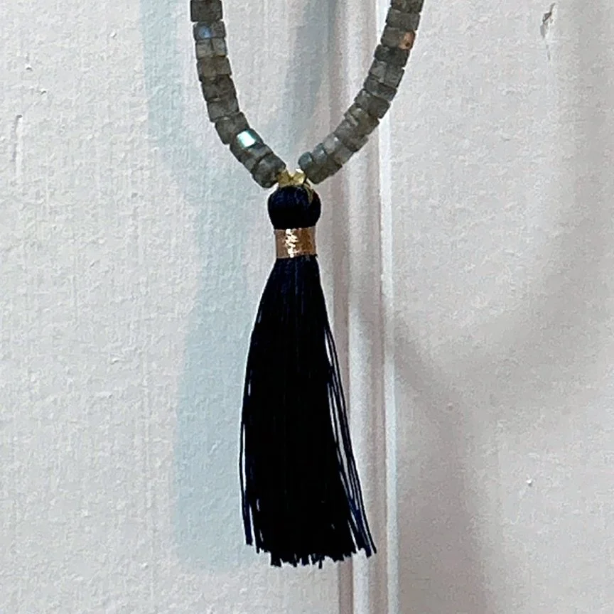 roseblack_2025_labaradorite_beads_2.jpg