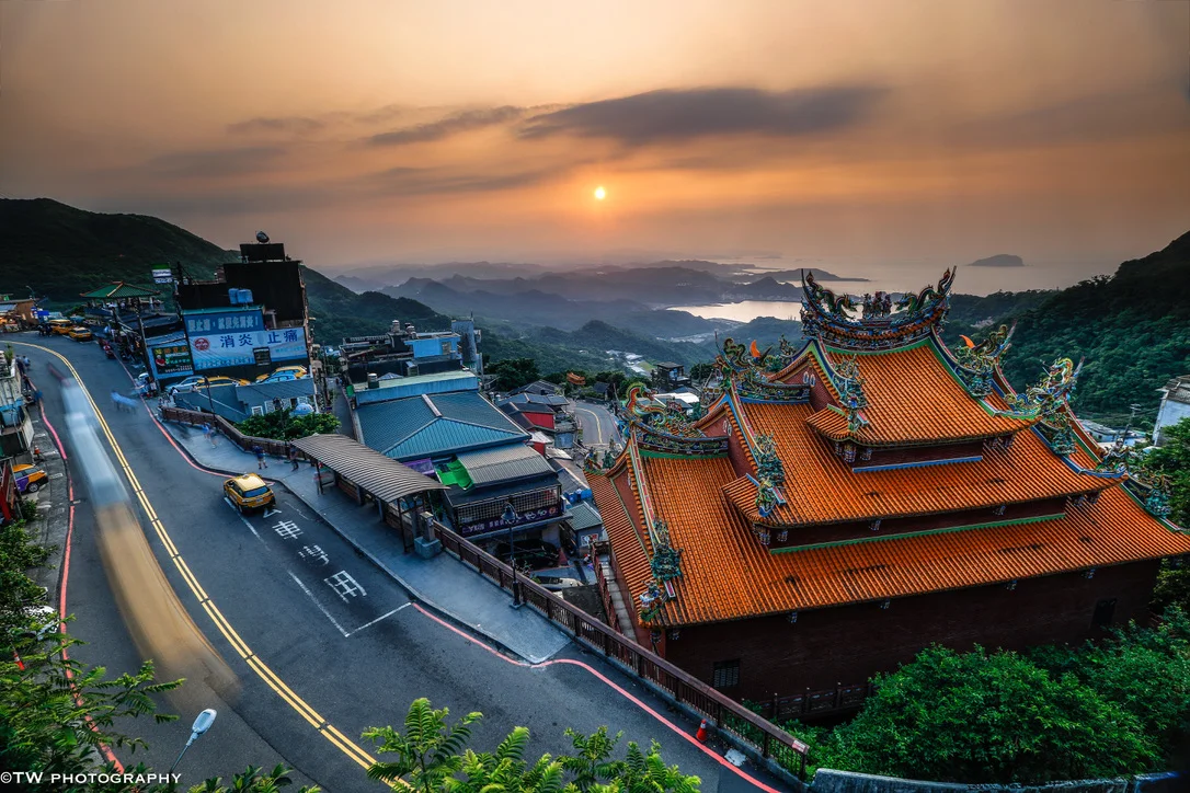 Sunset at JiuFen