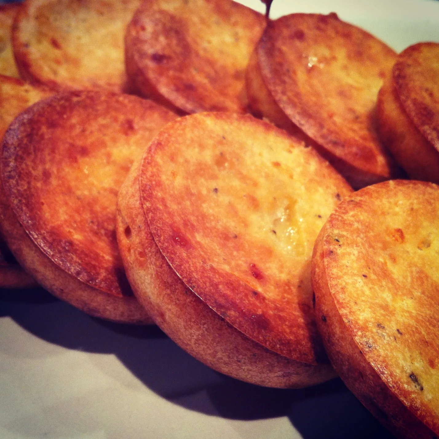 Herb and cheese popovers